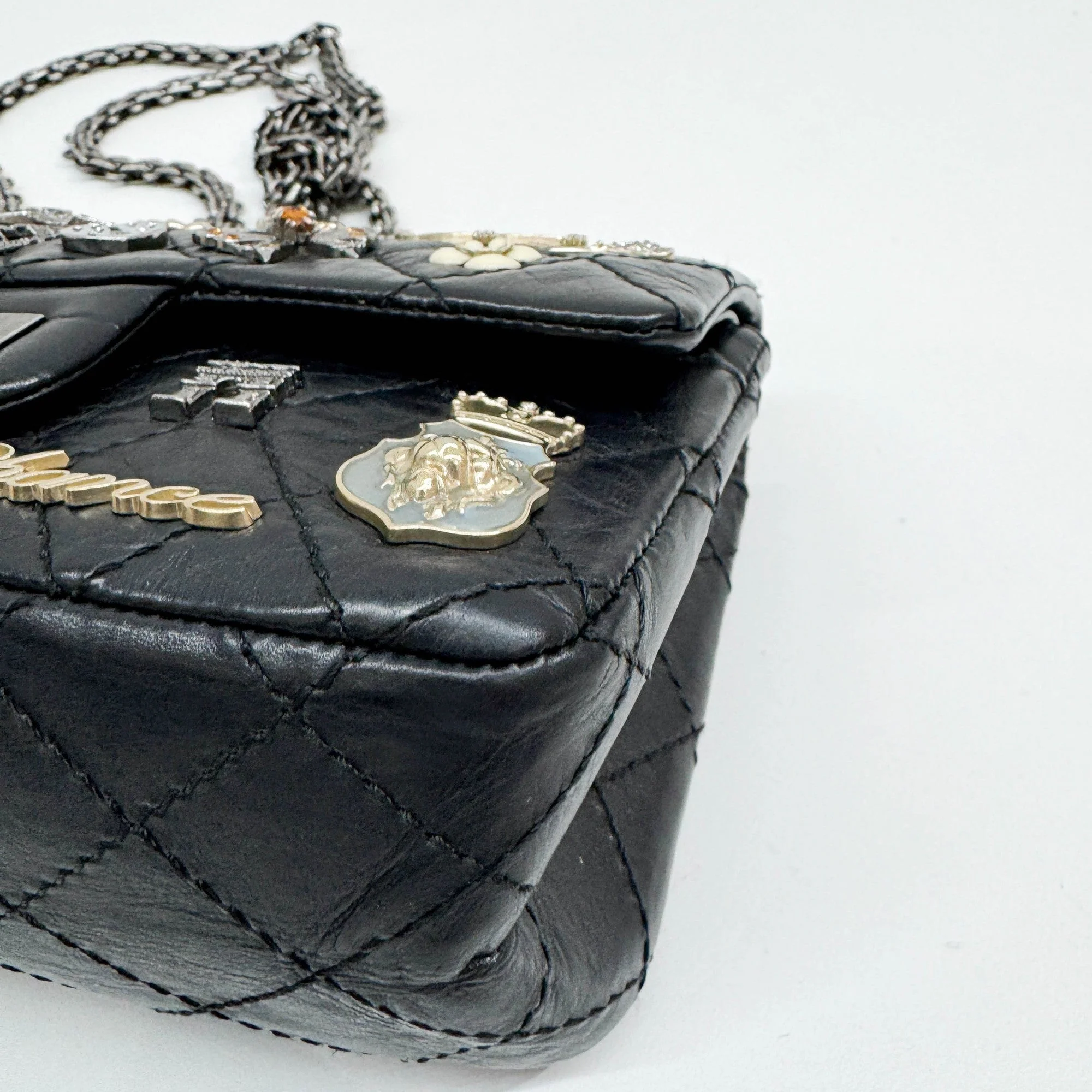 2.55 Lucky Charms 2012 Black Aged Calfskin Shoulder Bag - Image 9