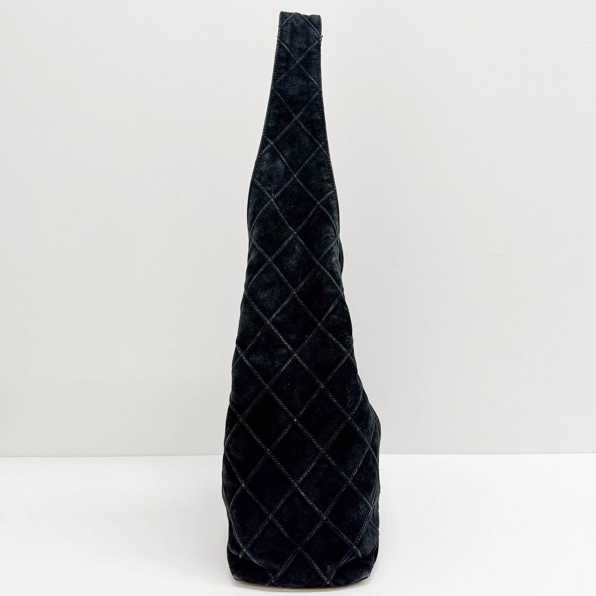 2000-2002 Quilted Black Suede Hobo Bag - Image 5