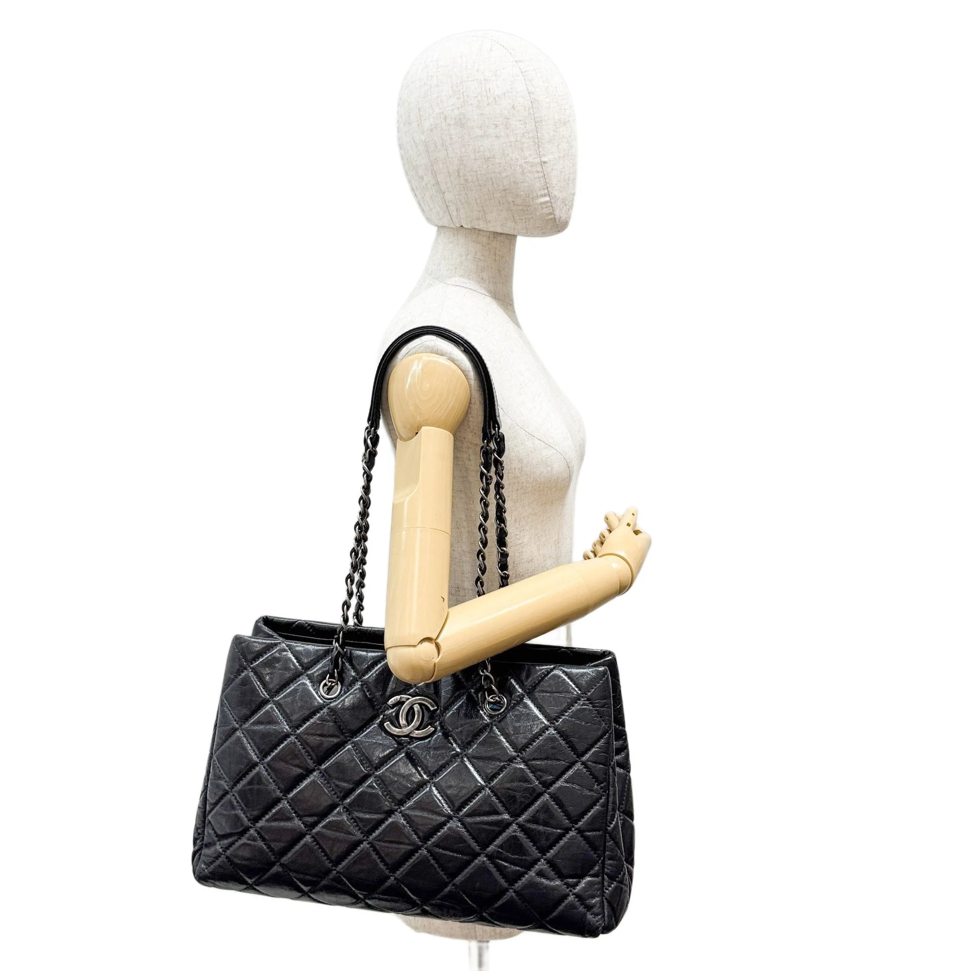 2014-2015 Matelasse Black Leather Shoulder Tote Bag - Image 3