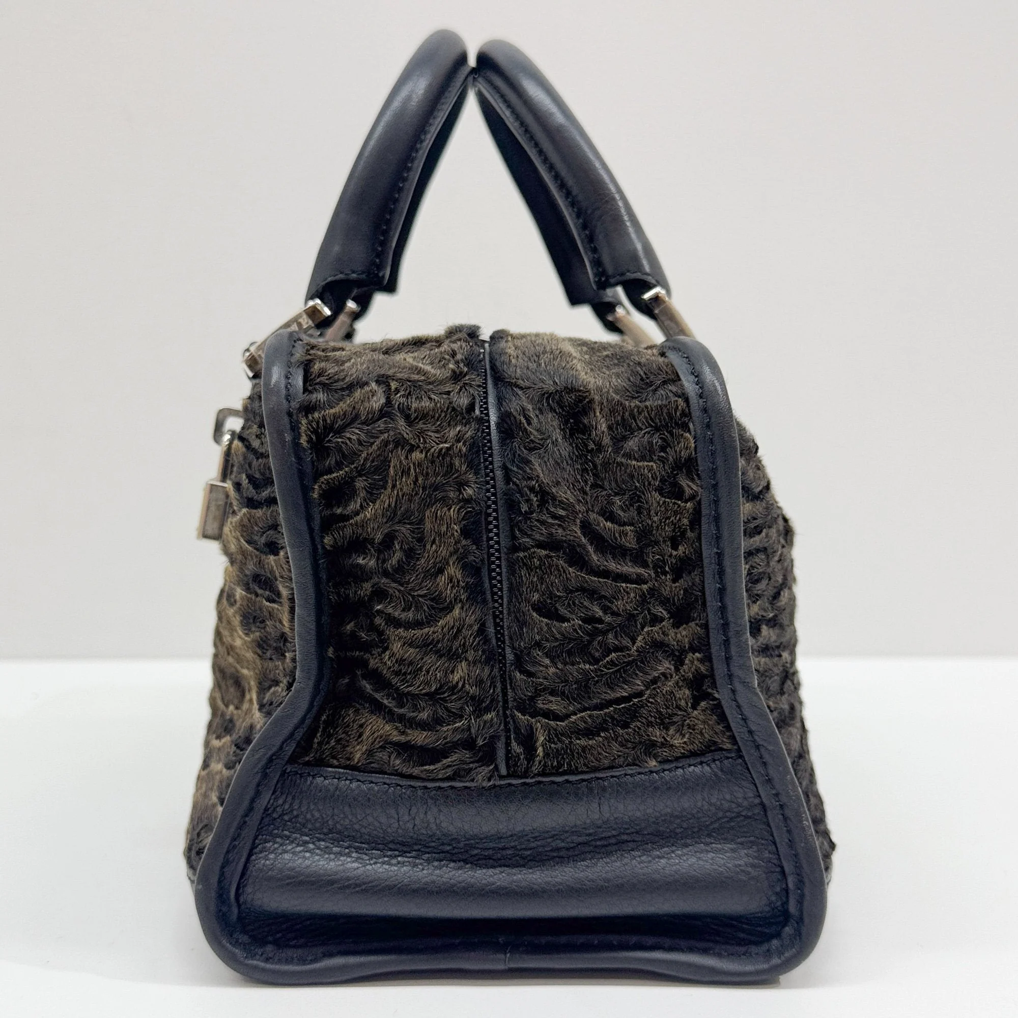 Amazona Brown Fur Hand Bag - Image 4
