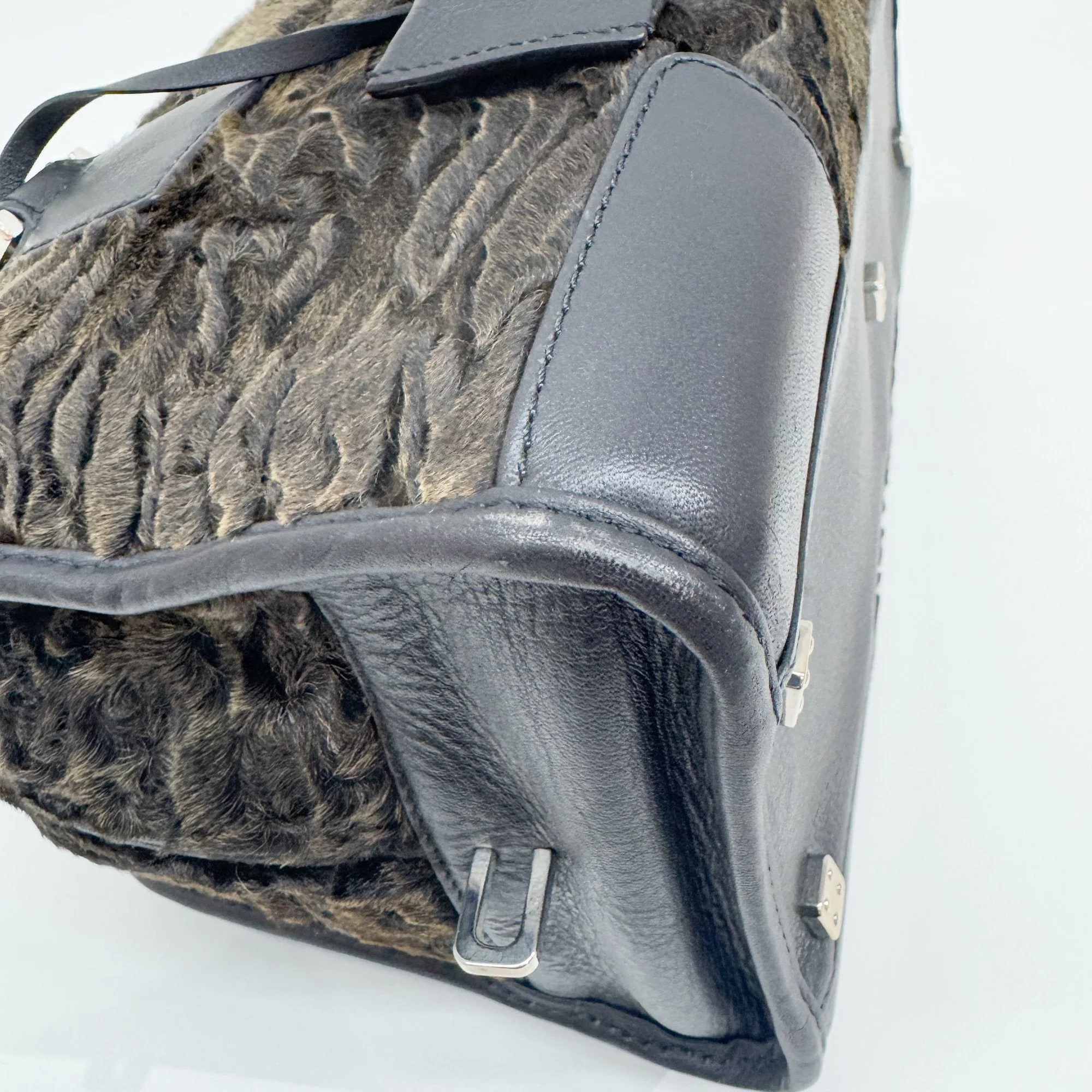Amazona Brown Fur Hand Bag - Image 7
