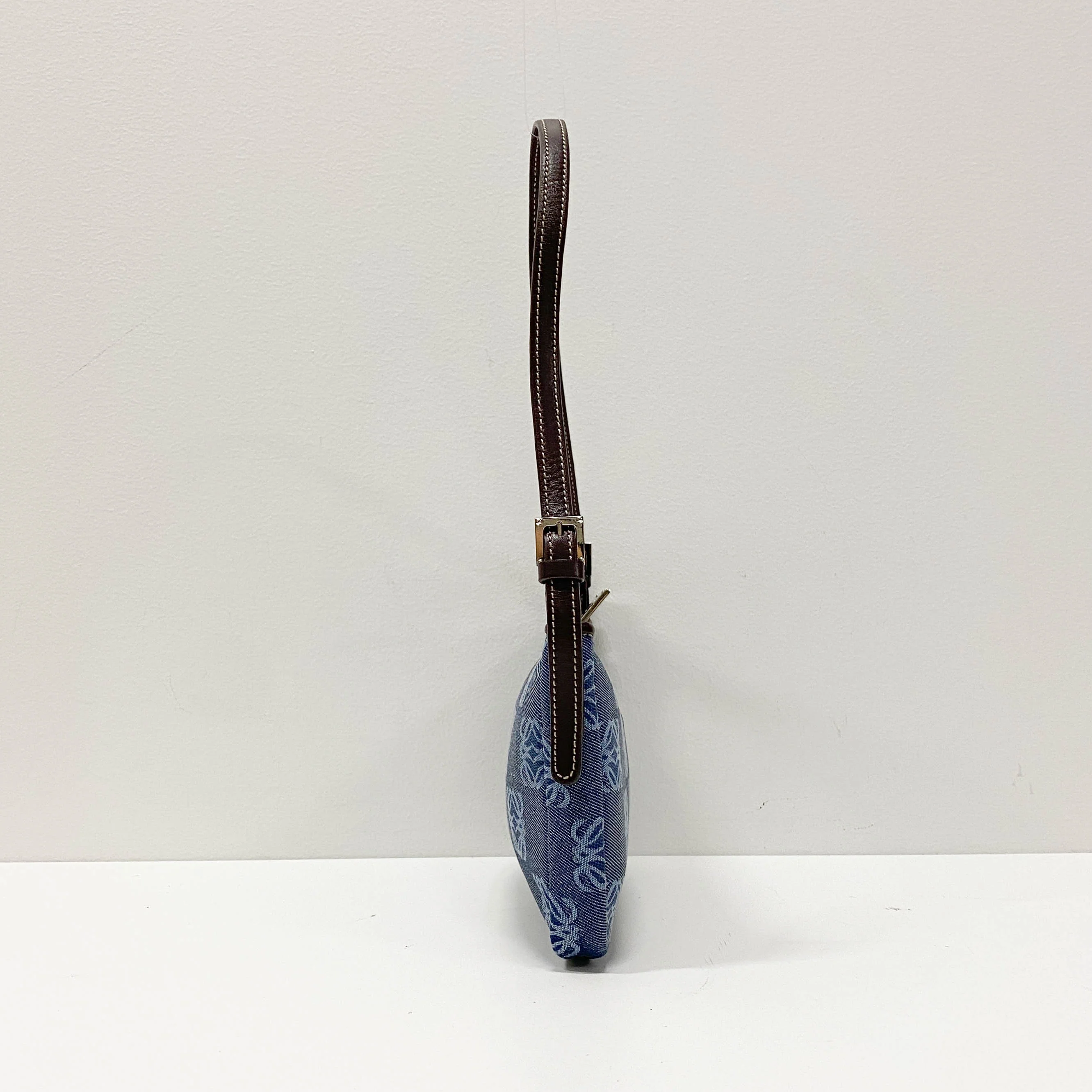 Anagram Blue Canvas Accessory Pouch Shoulder Bag - Image 4