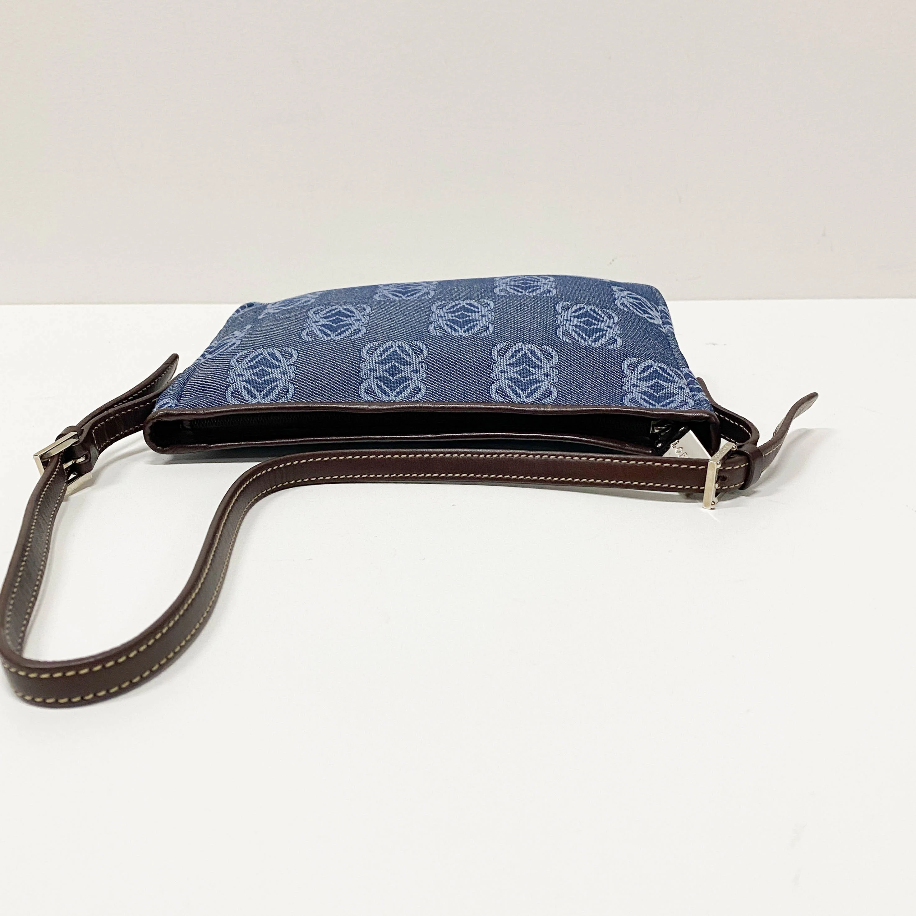 Anagram Blue Canvas Accessory Pouch Shoulder Bag - Image 6
