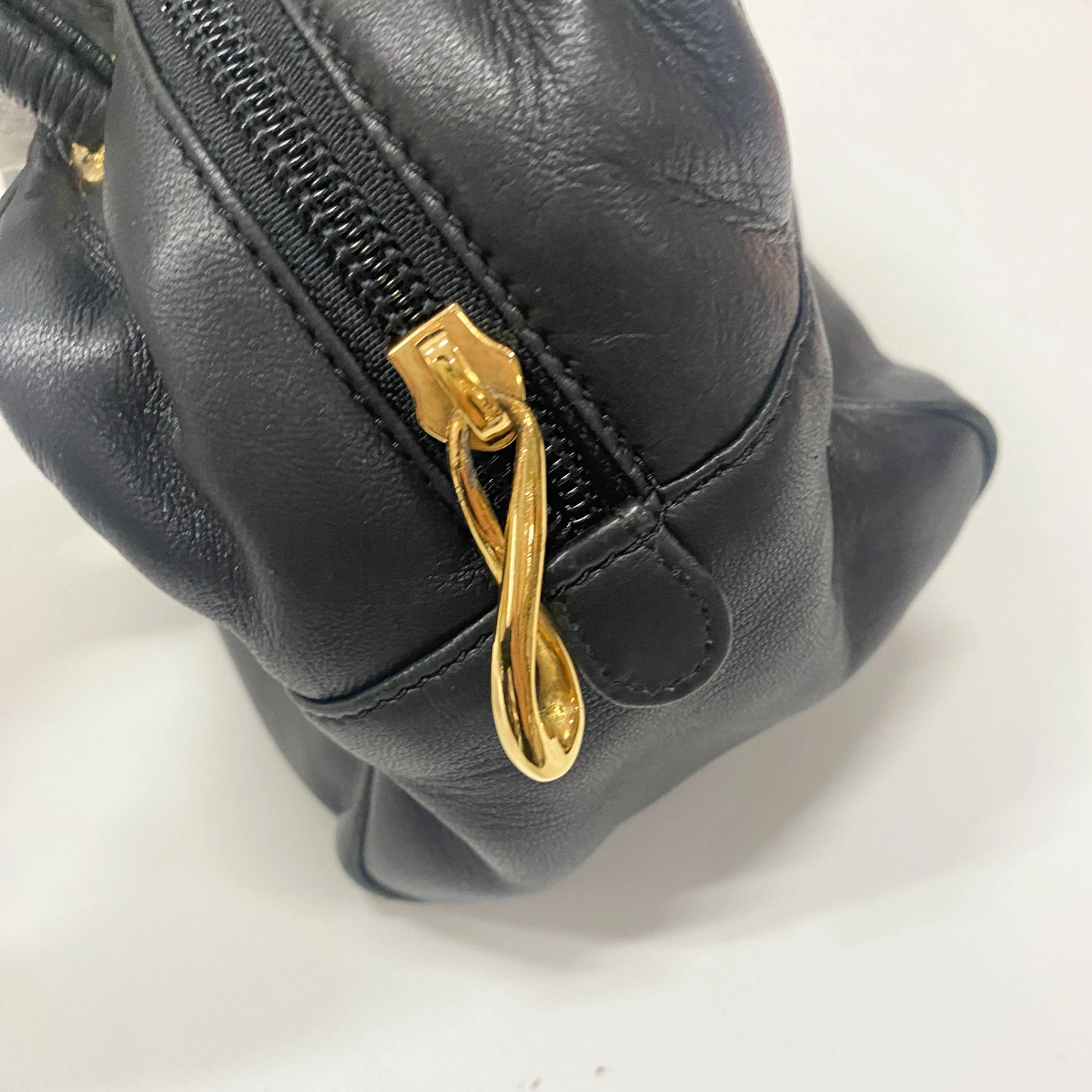 Anagram Small Black Leather Handbag - Image 14