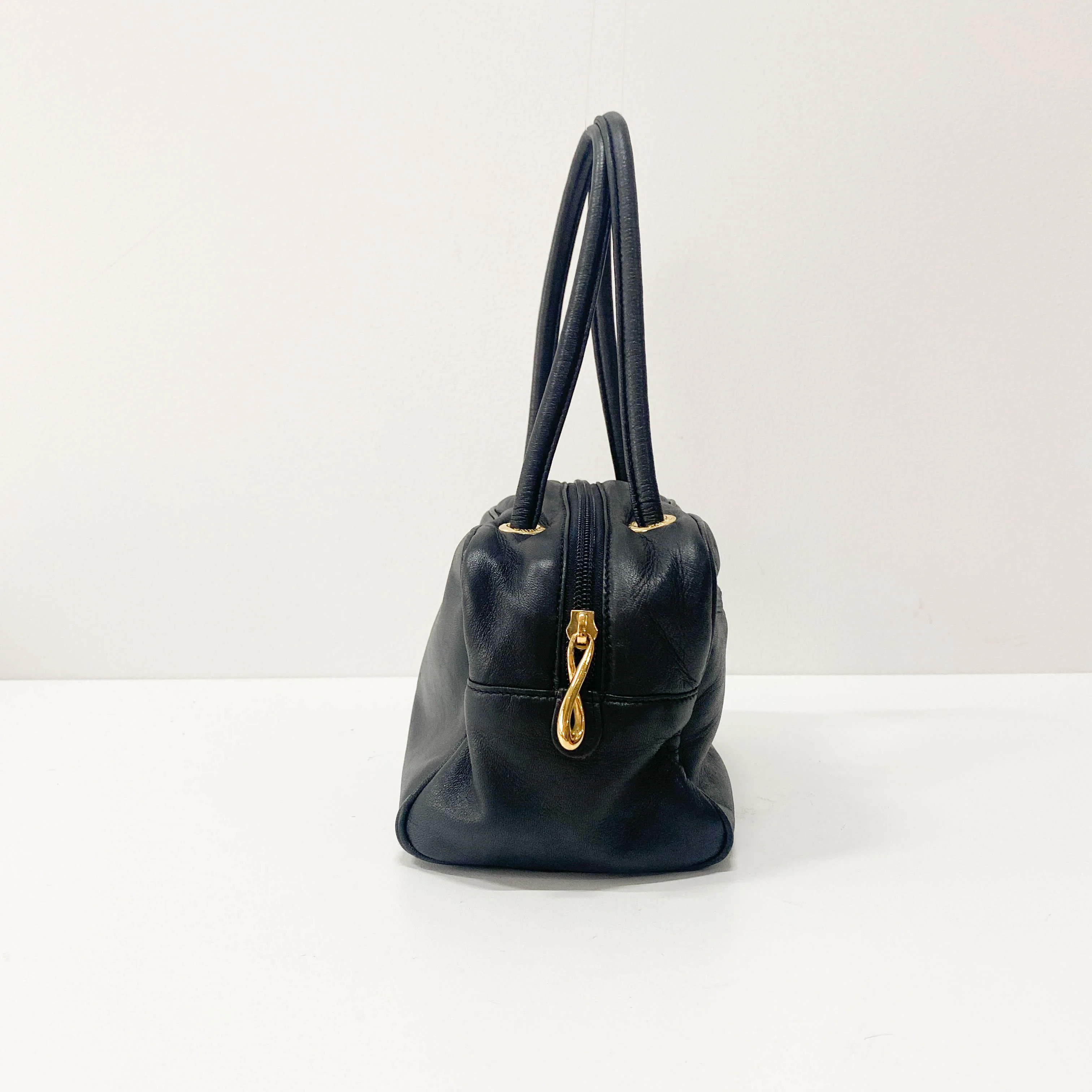 Anagram Small Black Leather Handbag - Image 4