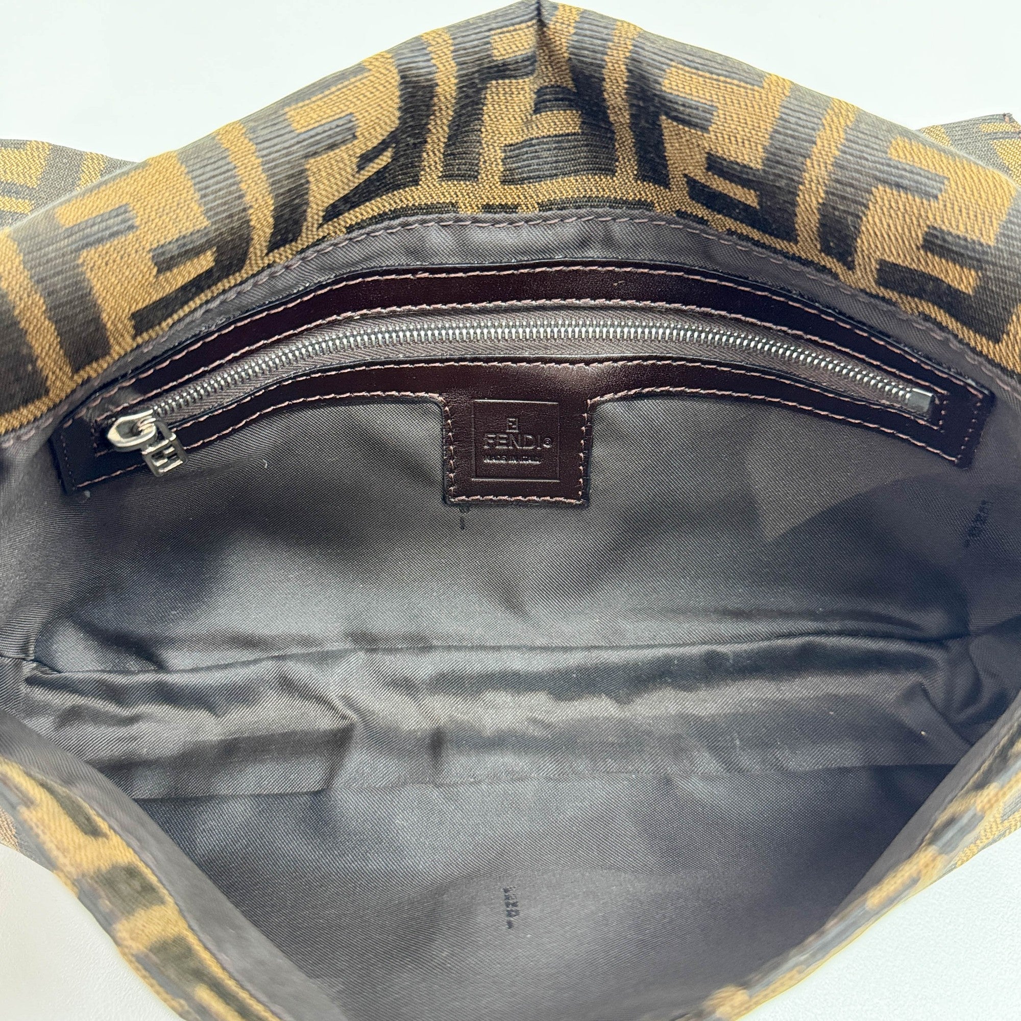 Baguette Brown Zucca Canvas Shoulder Bag - Image 15
