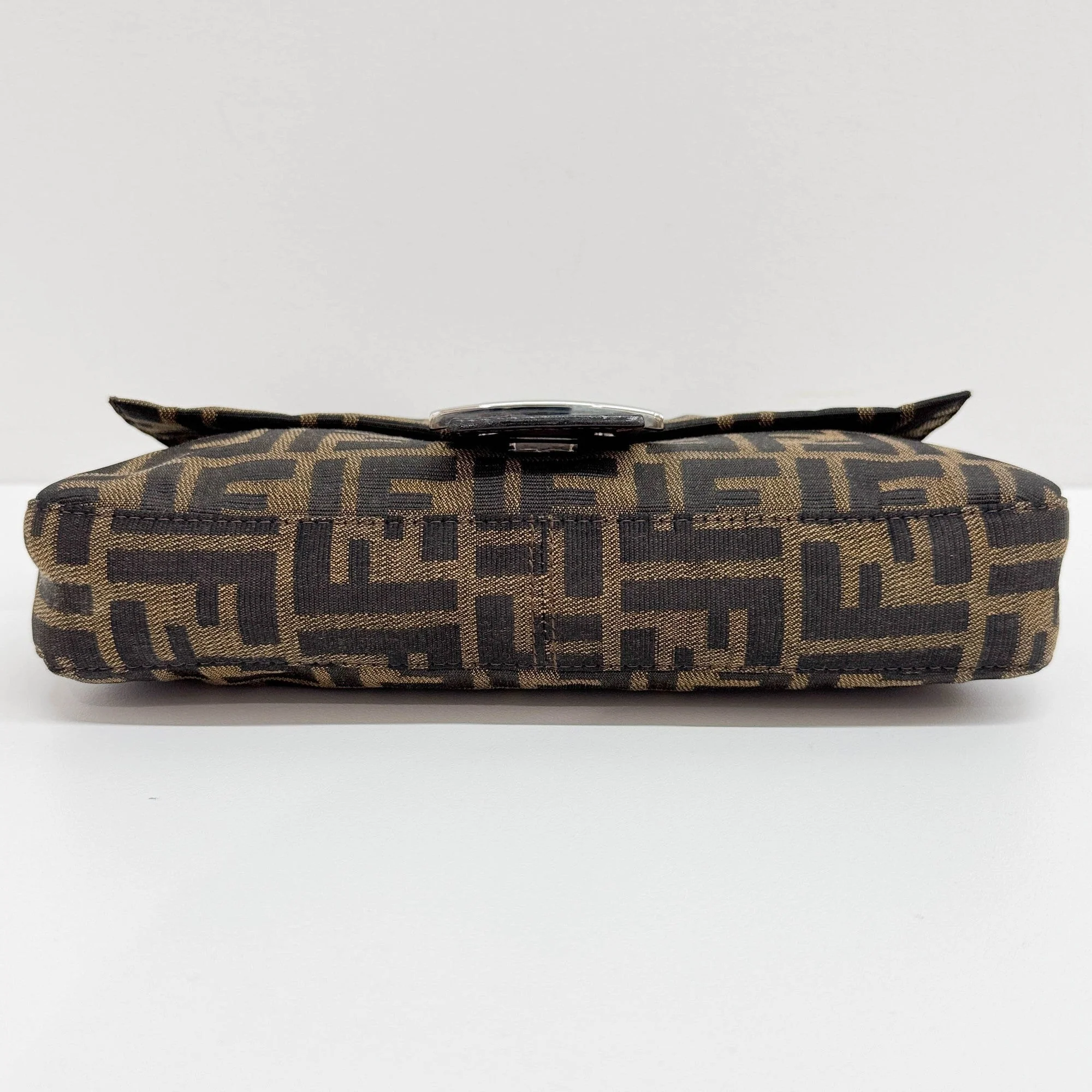 Baguette Brown Zucca Canvas Shoulder Bag - Image 8