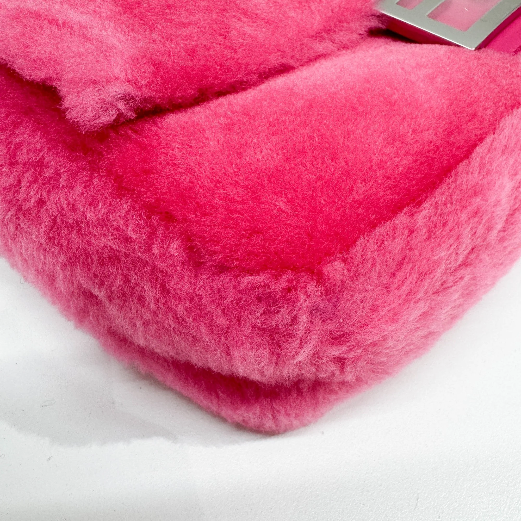 Baguette Chain Strap Pink Fur Two-Way Bag - Image 11