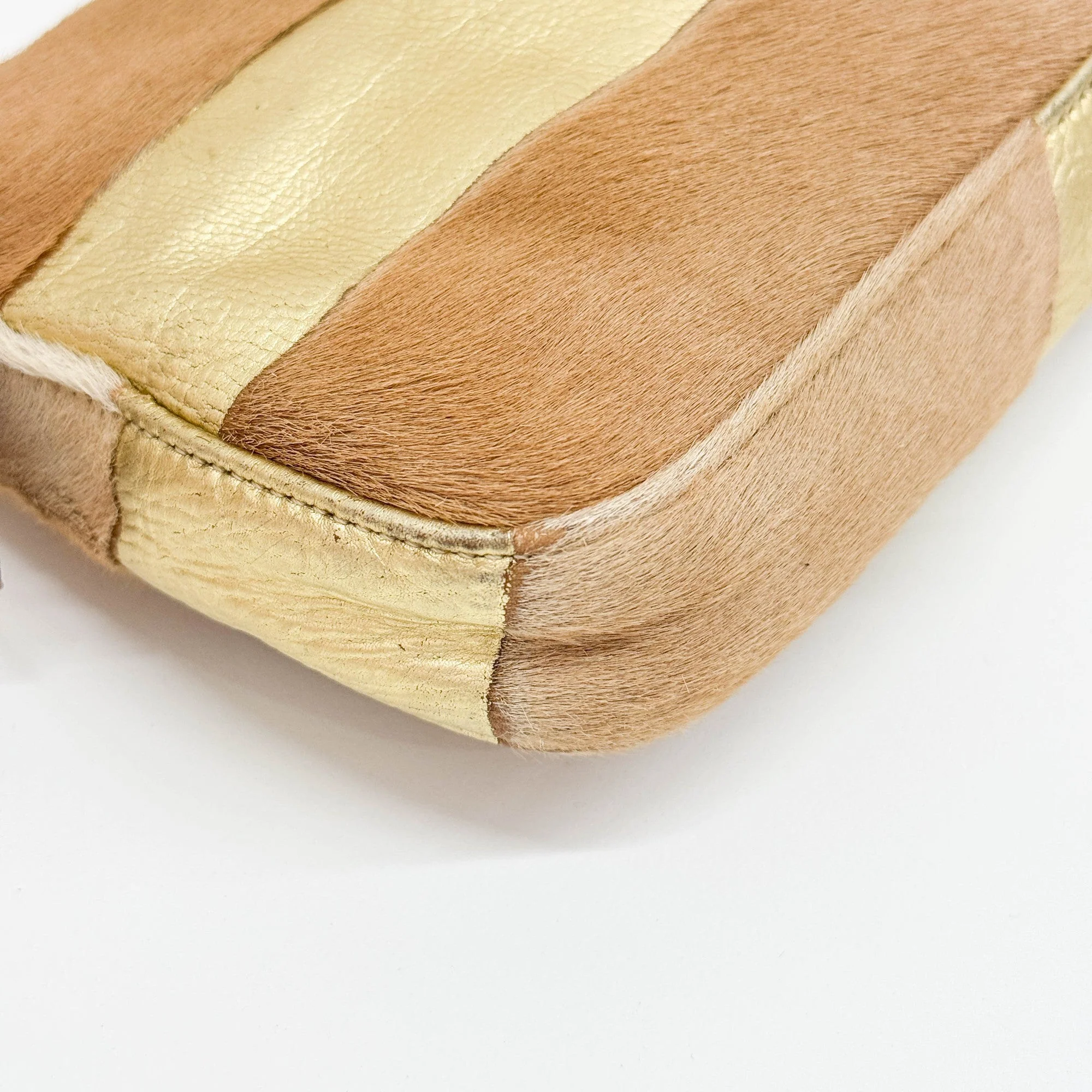 Baguette in Beige Pony Hair with Gold Details Shoulder Bag - Image 10