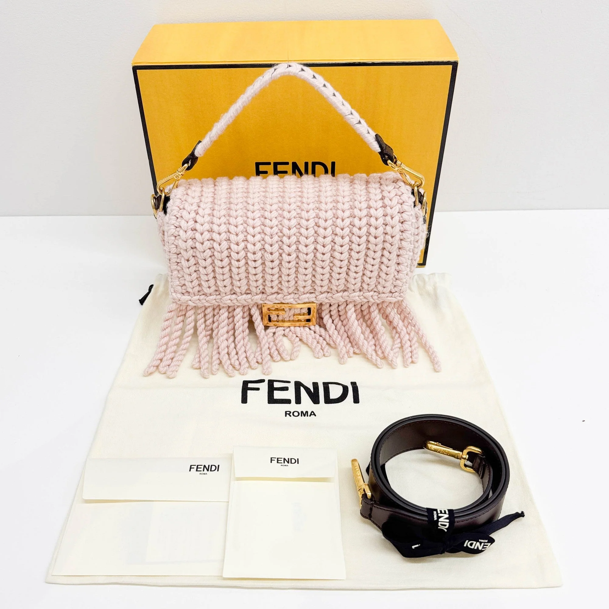 Baguette Knitted Pink Wool Two Way Bag - Image 4