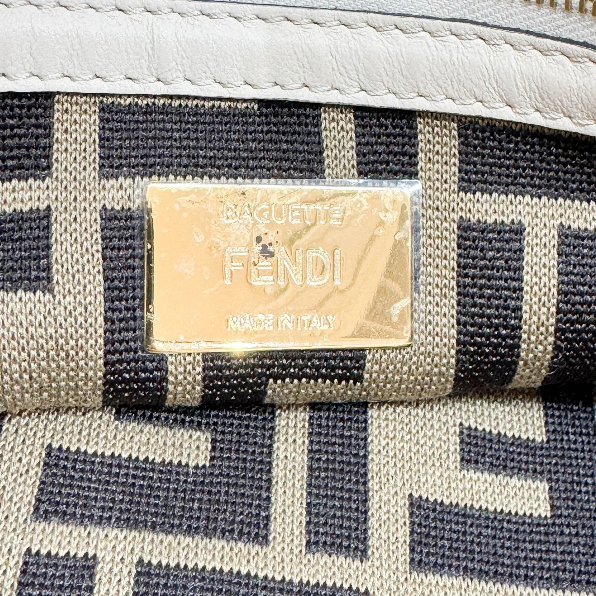Baguette Knitted White Wool Two Way Bag - Image 17