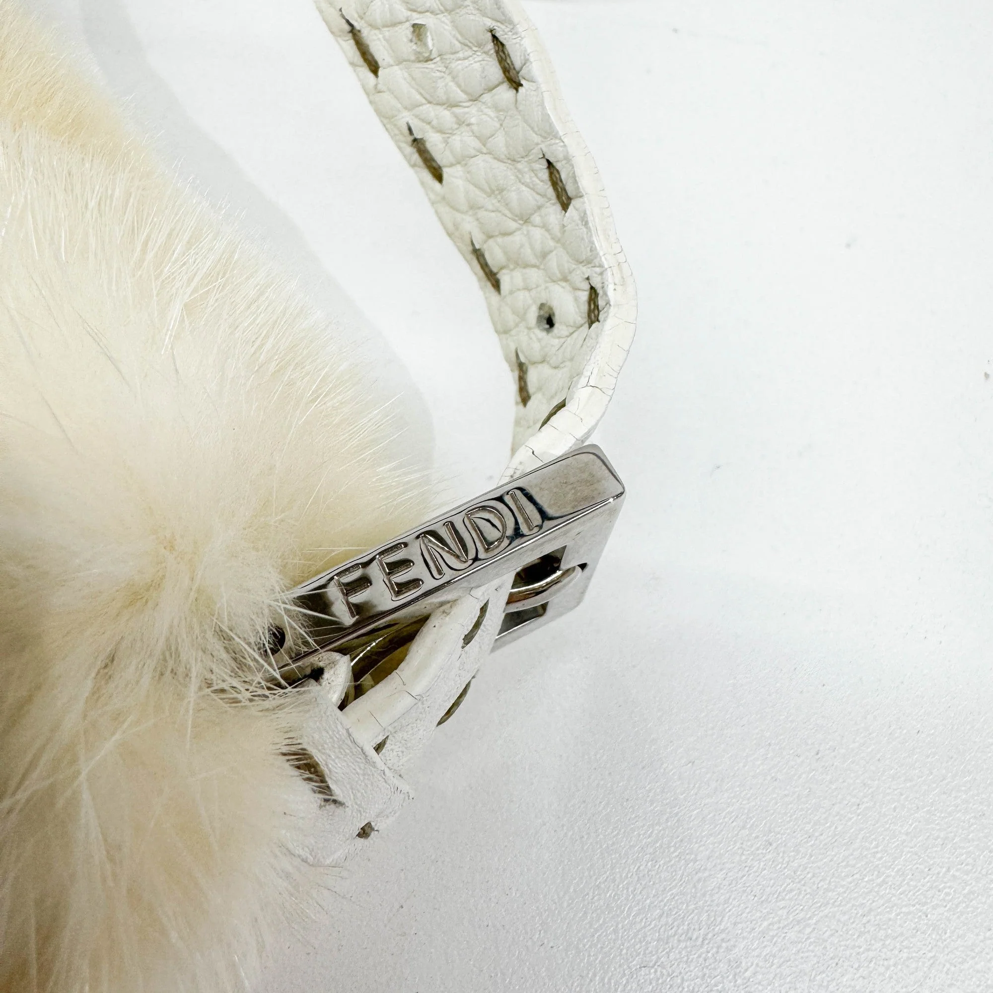 Baguette Off-white Fur with Rose Details Shoulder Bag - Image 15