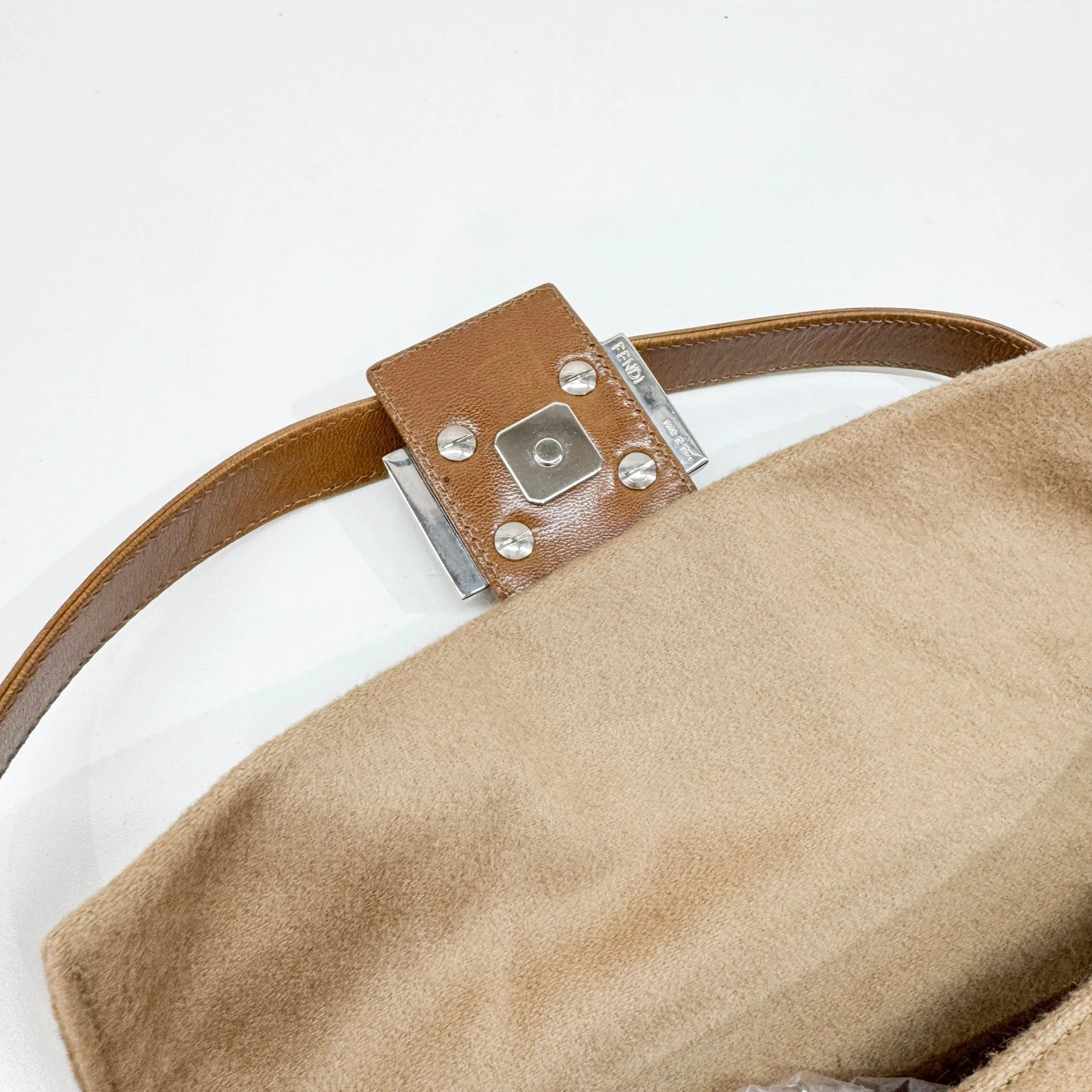 Baguette Tan Cashmere Shoulder Bag - Image 17
