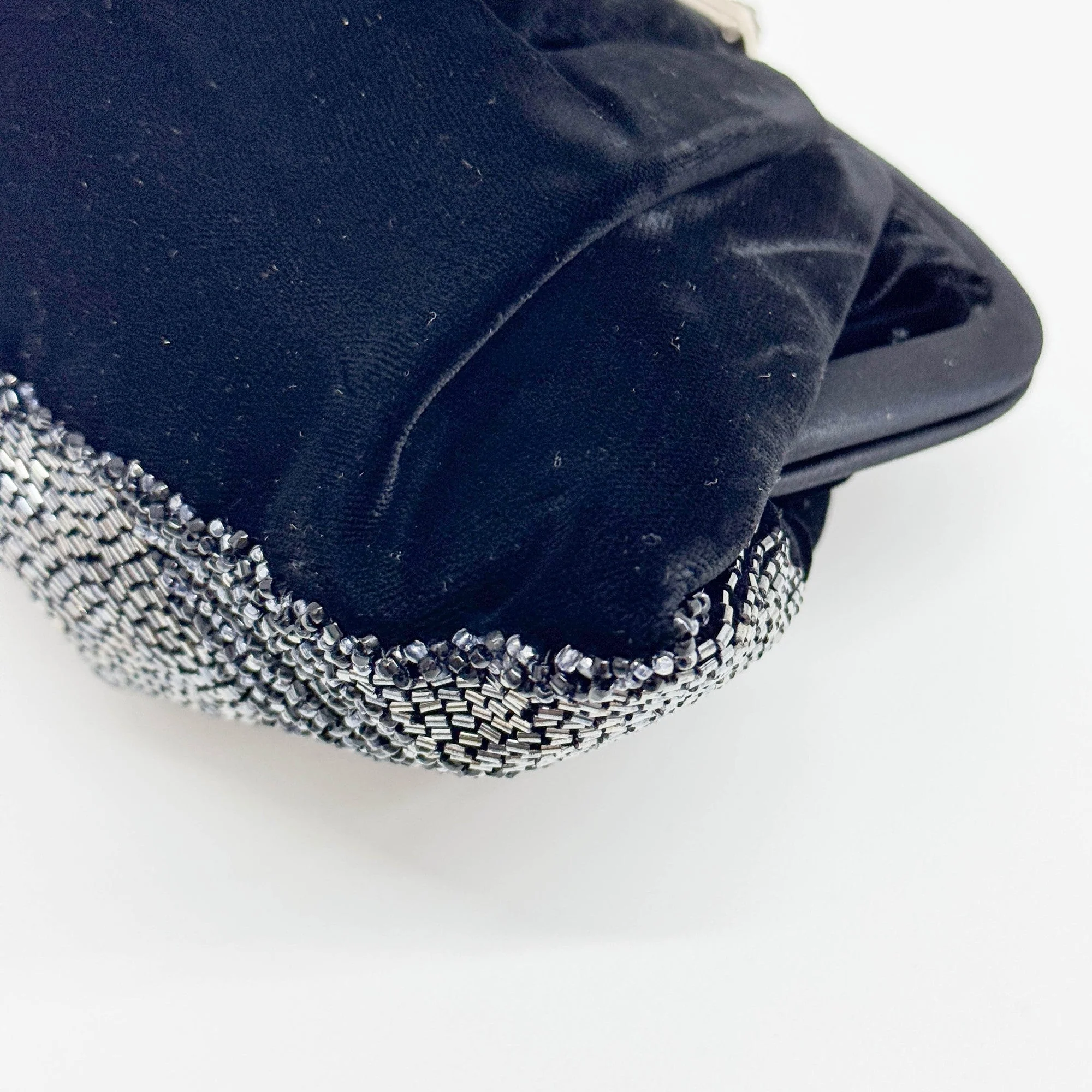 Beaded Embroidery Black Velvet Shoulder Bag - Image 12