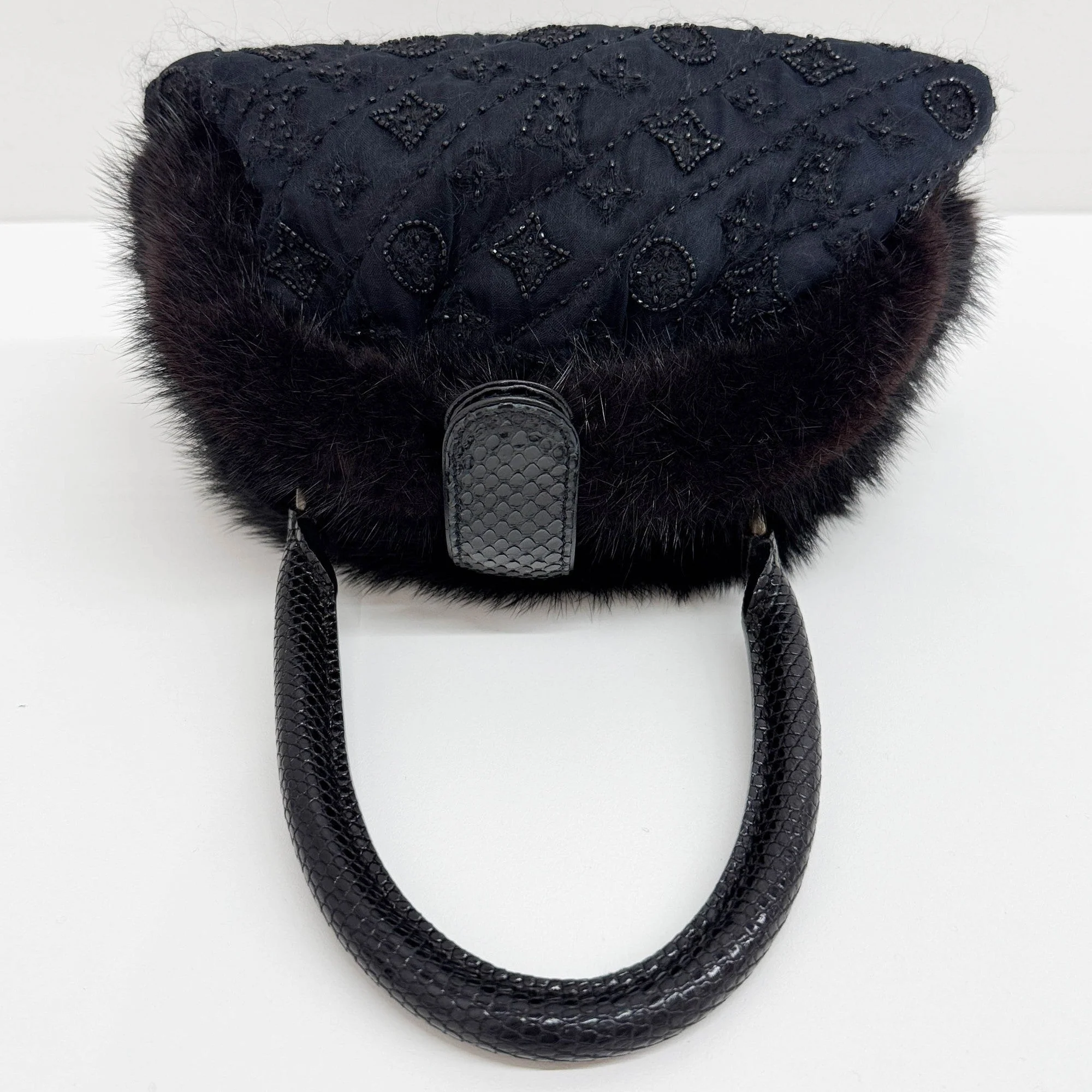 Beaded Monogram Fur Rim Black Cotton Hand Bag - Image 7