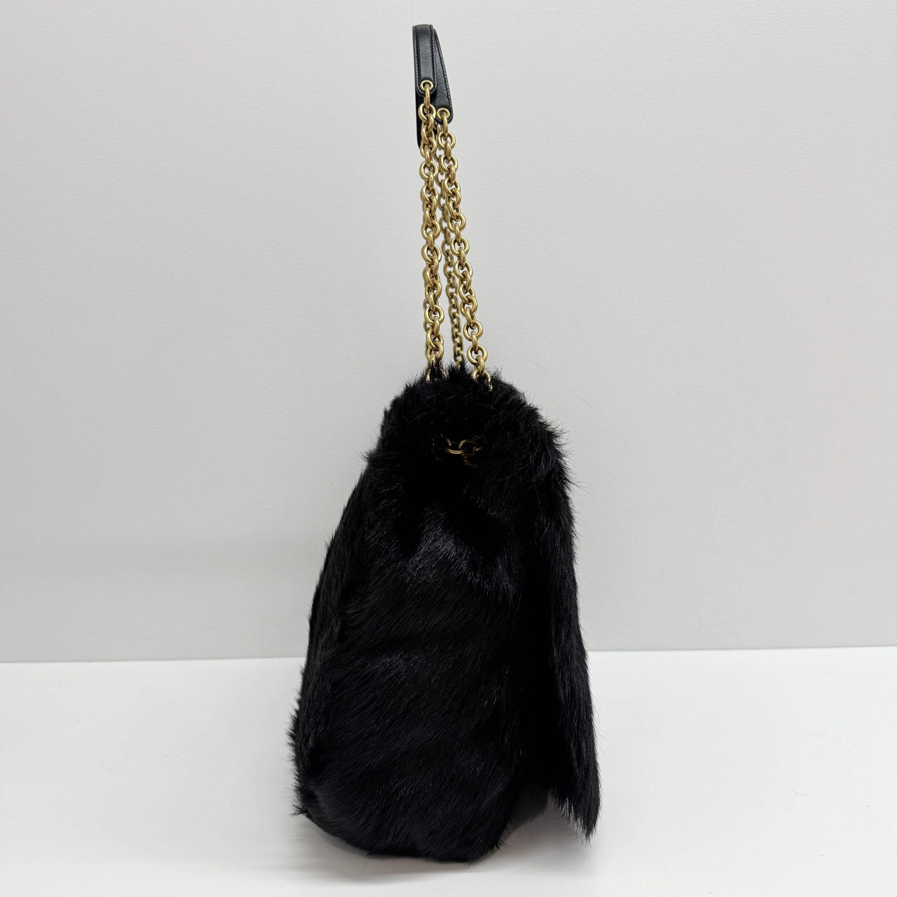 Black Fur Shoulder Bag - Image 4
