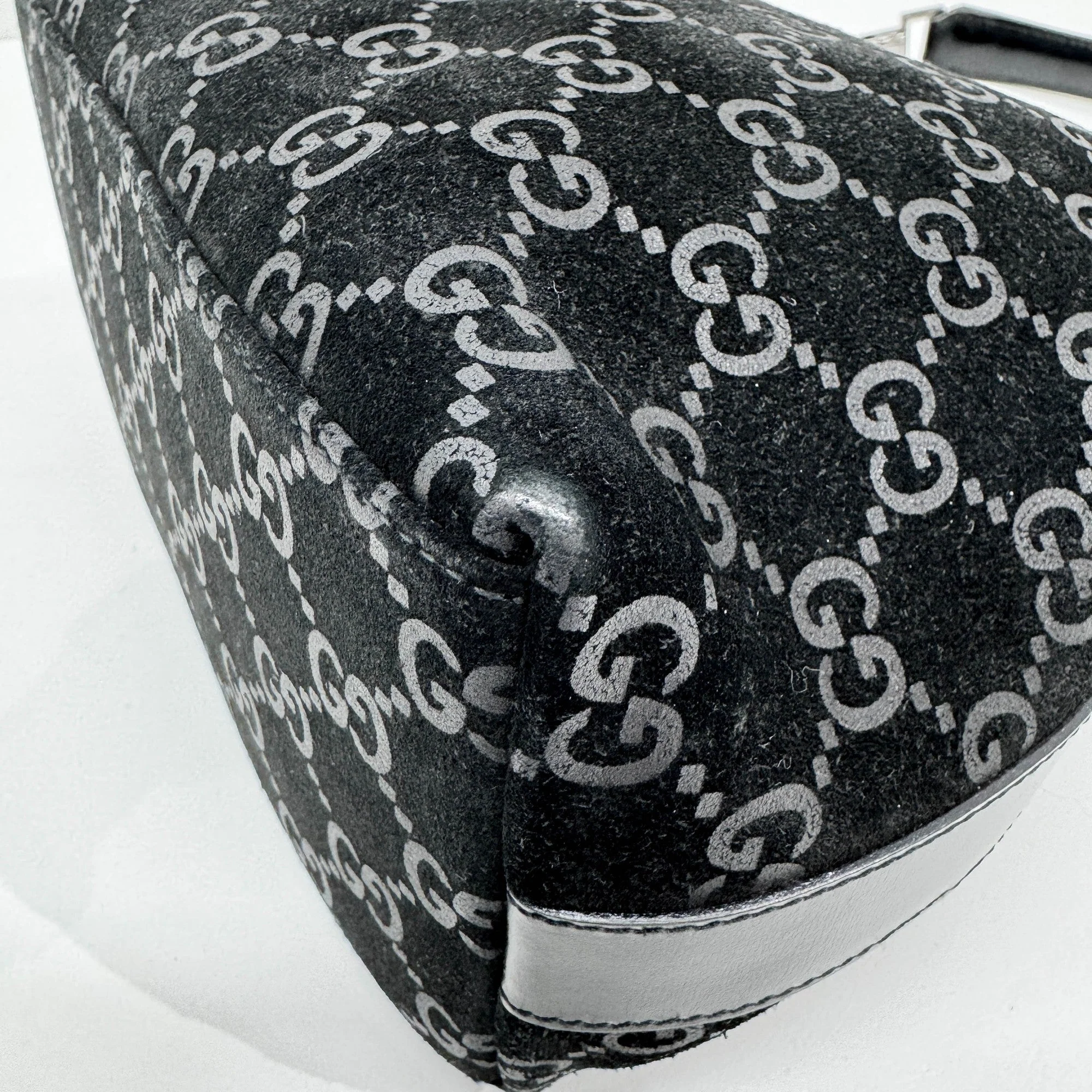 Black GG Canvas Suede Shoulder Bag - Image 9