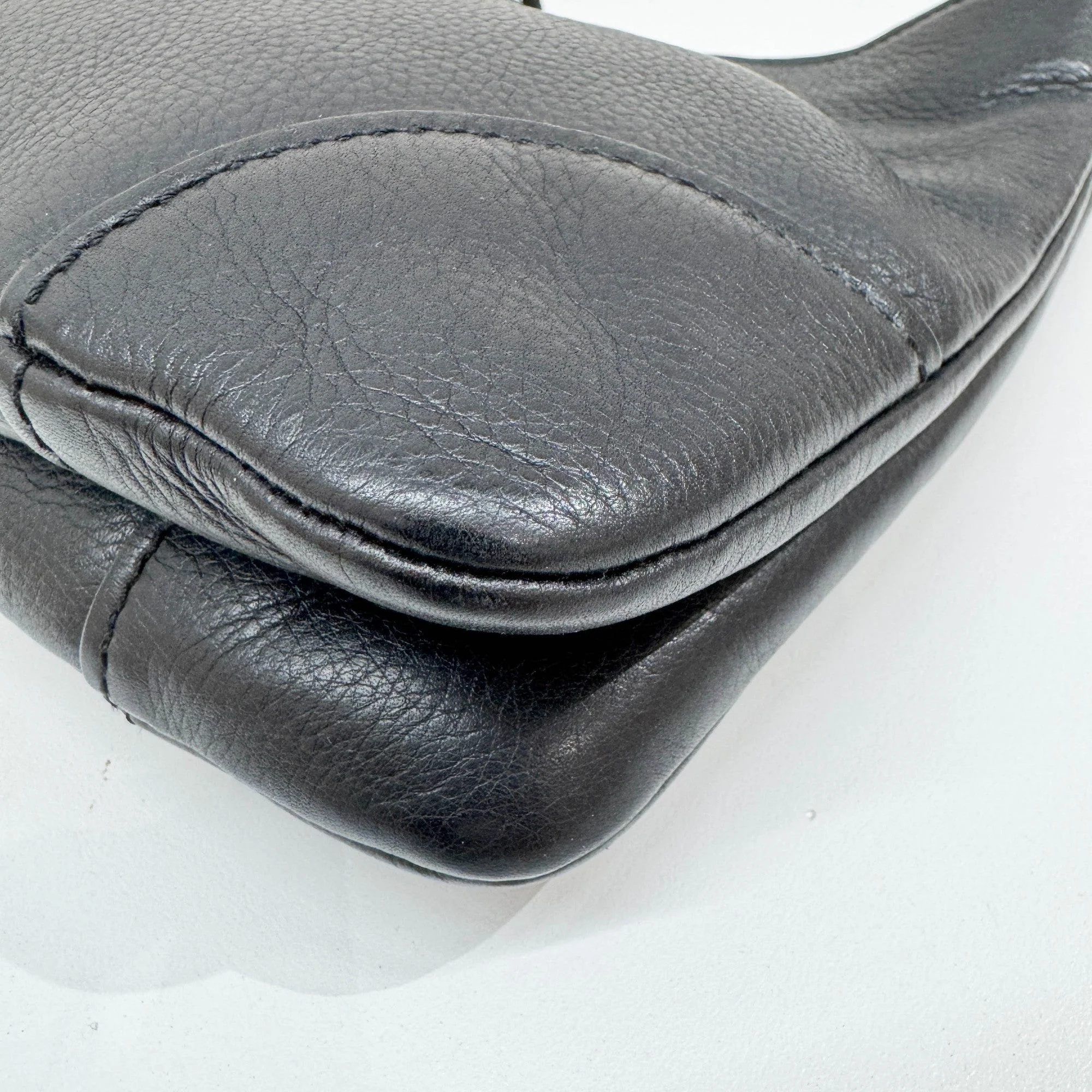 Black Leather Shoulder Bag - Image 12