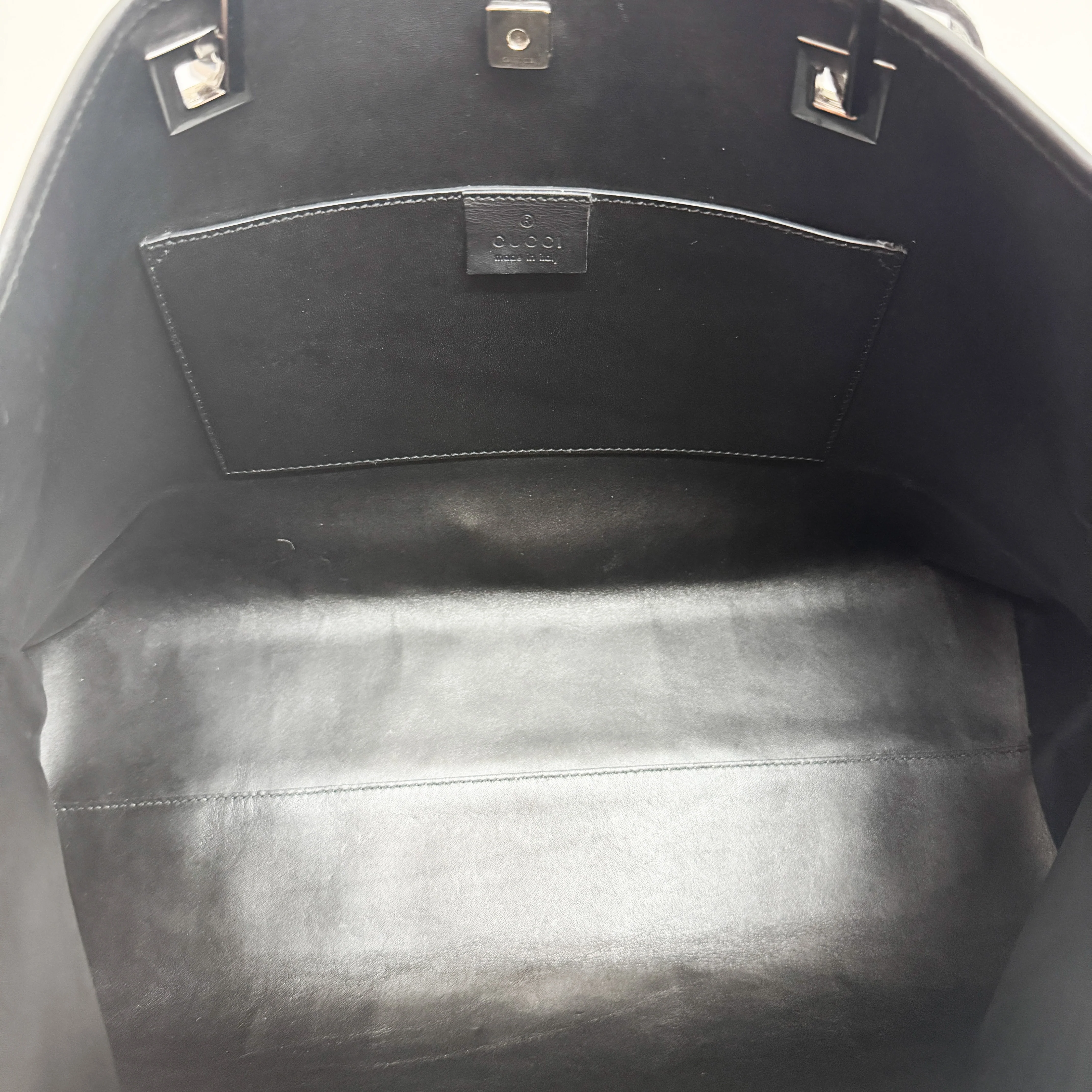 Black Nylon Shoulder Bag - Image 13
