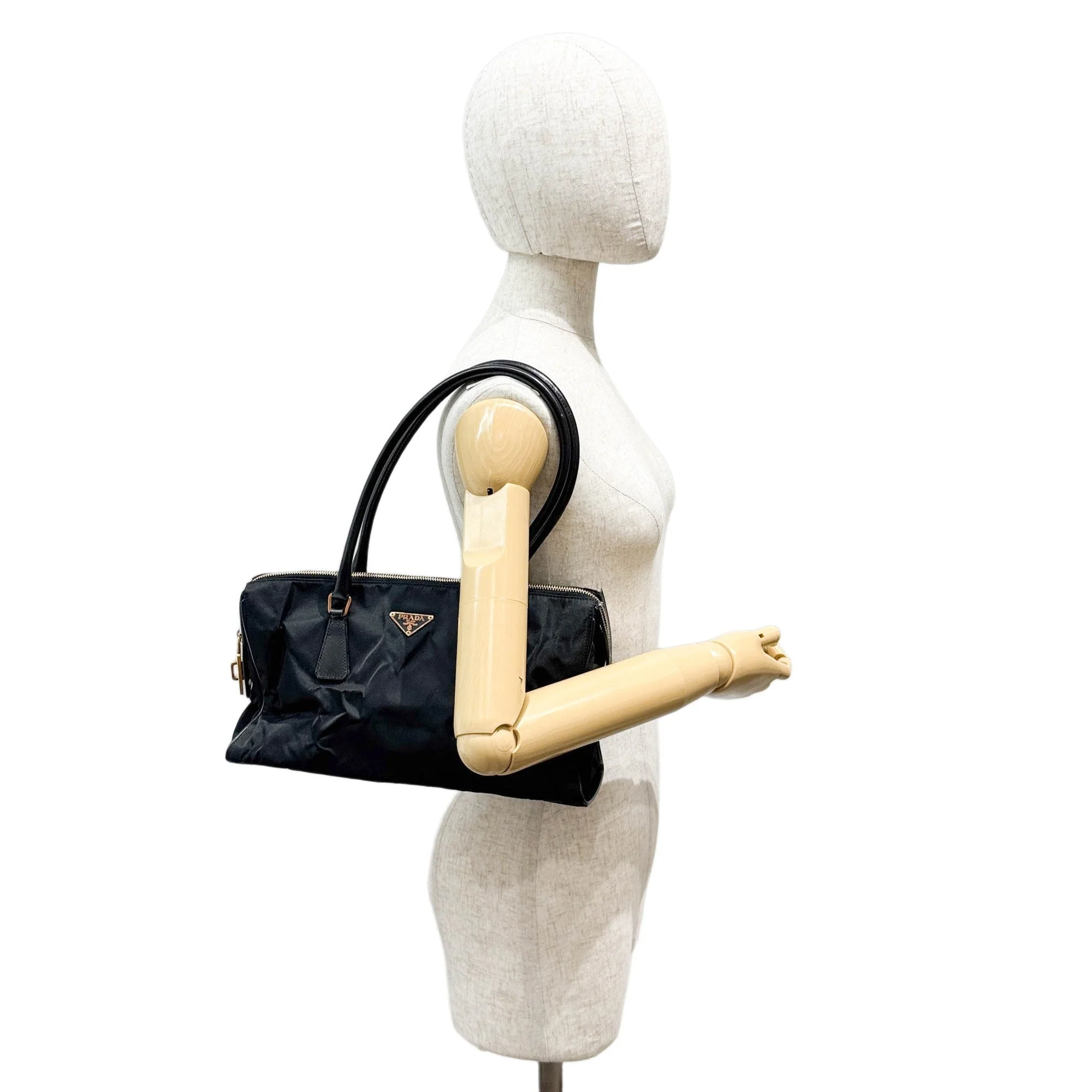 Black Nylon Shoulder Bag - Image 3