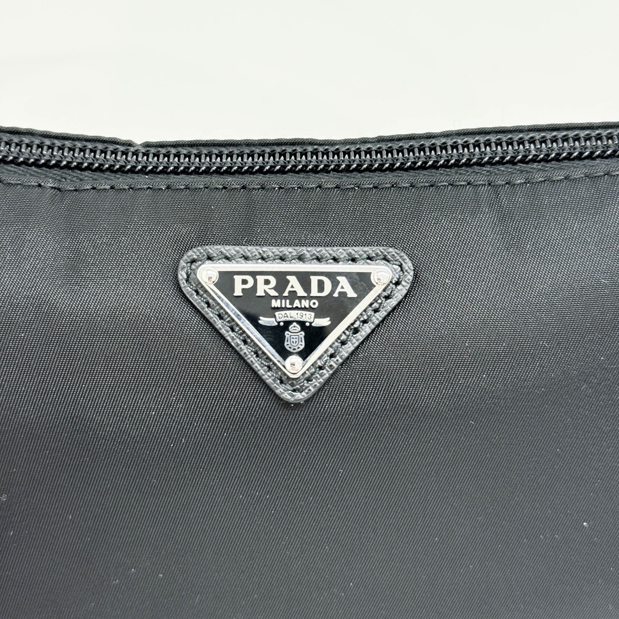 Black Nylon Shoulder Bag - Image 13