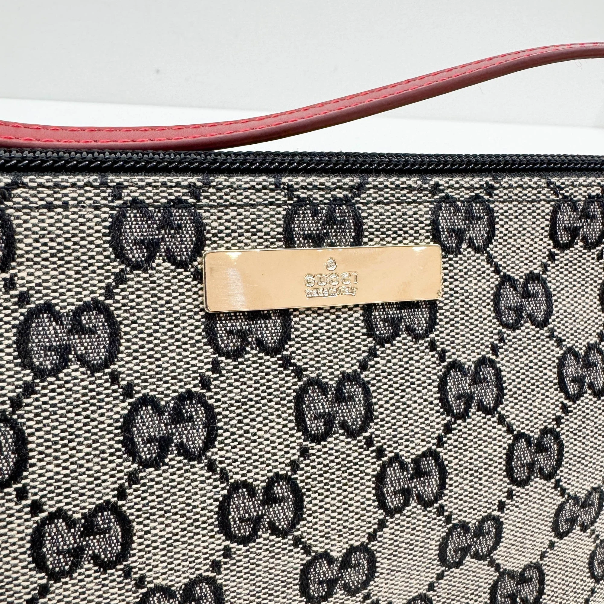 Boat Brown GG Canvas Shoulder Bag - Image 13