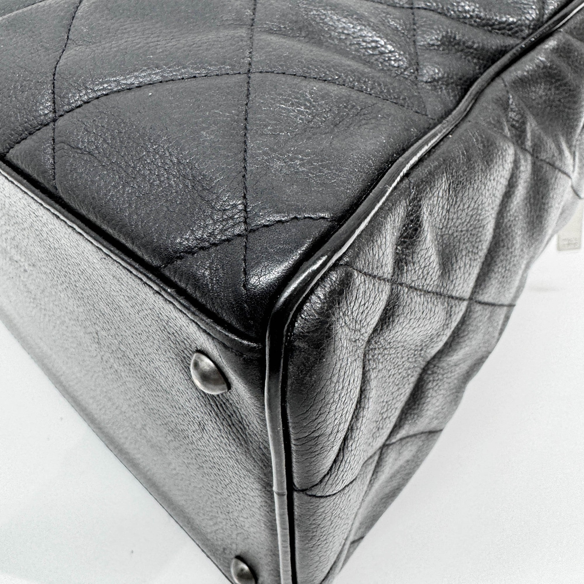 Boston 2000-2002 Black Leather Hand Bag - Image 12