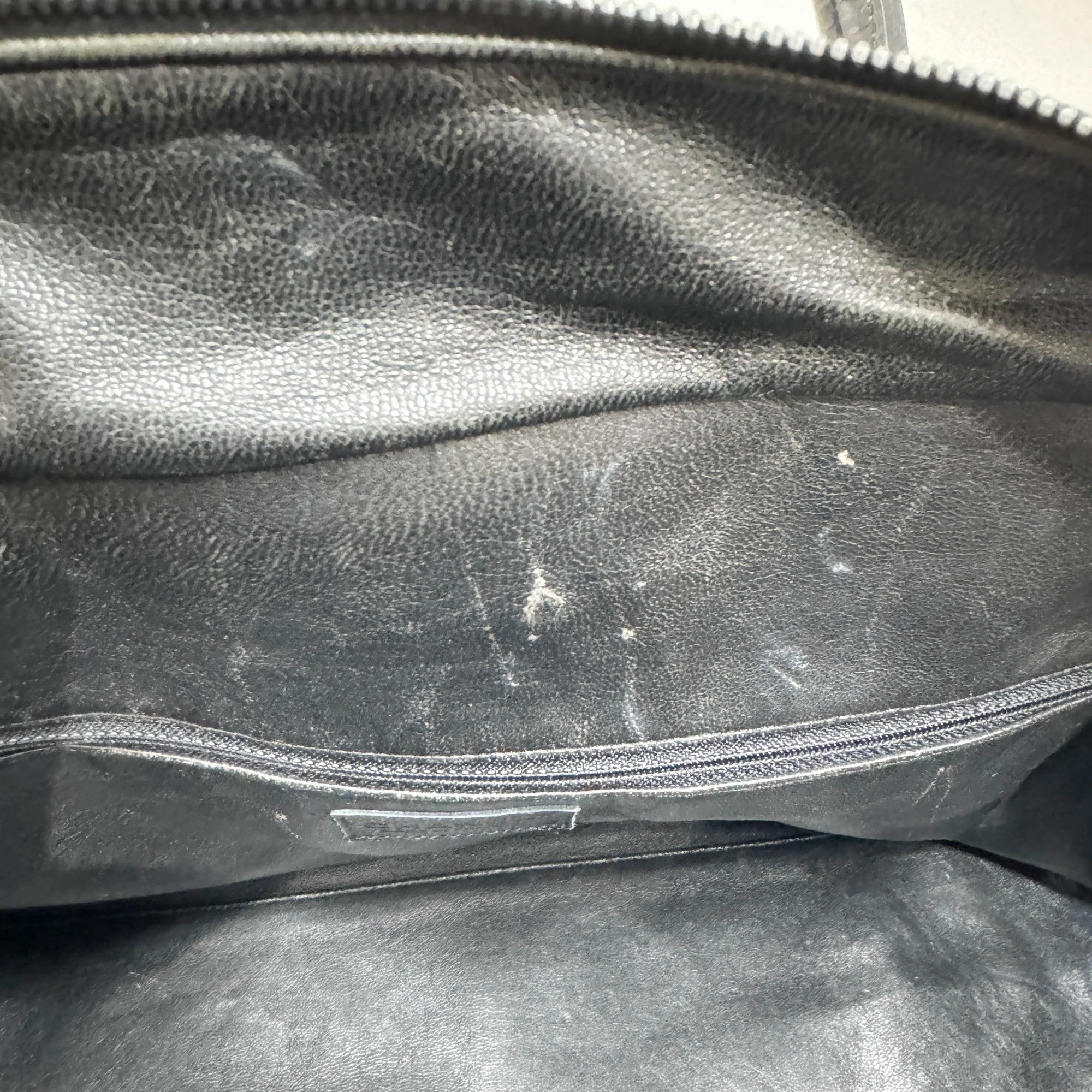 Boston 2000-2002 Black Leather Hand Bag - Image 20