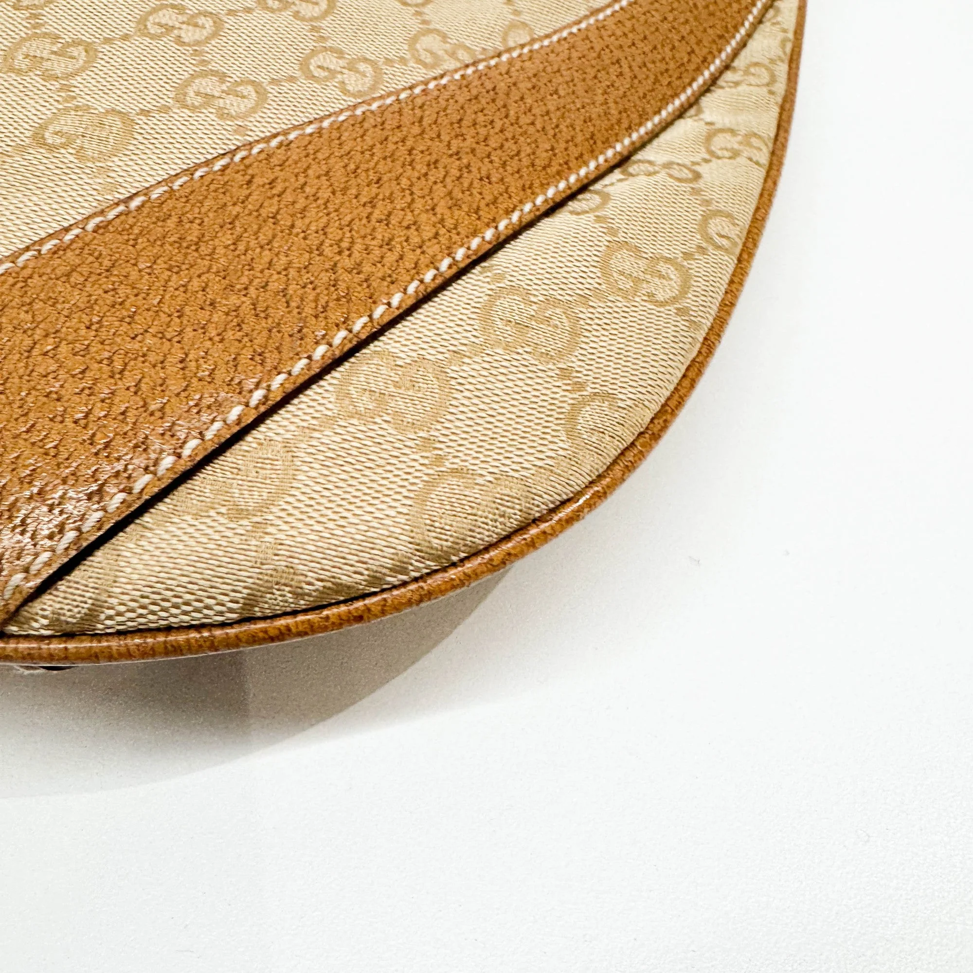 Brown GG Canvas Shoulder Bag - Image 10