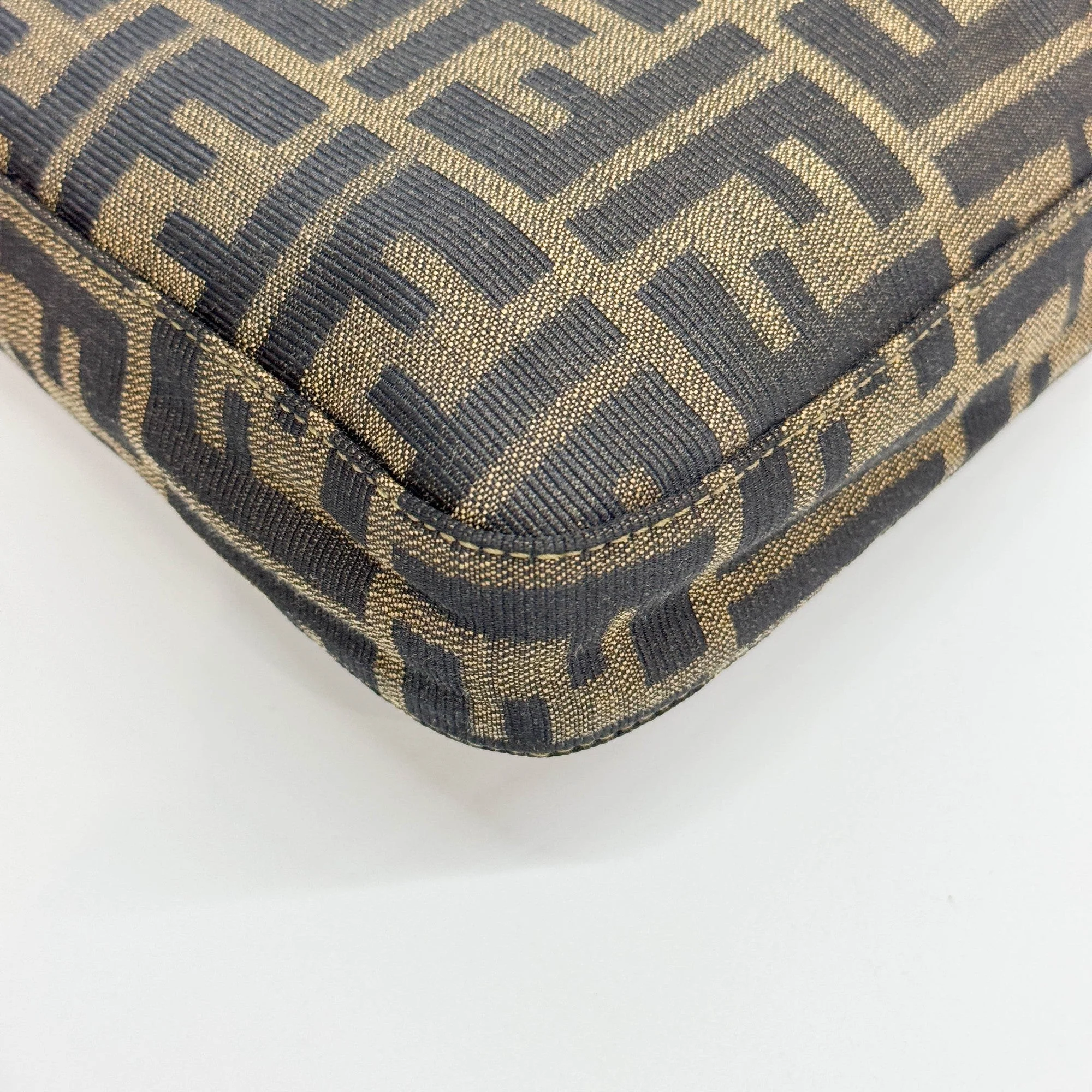 Brown Zucca Canvas Shoulder Bag - Image 12