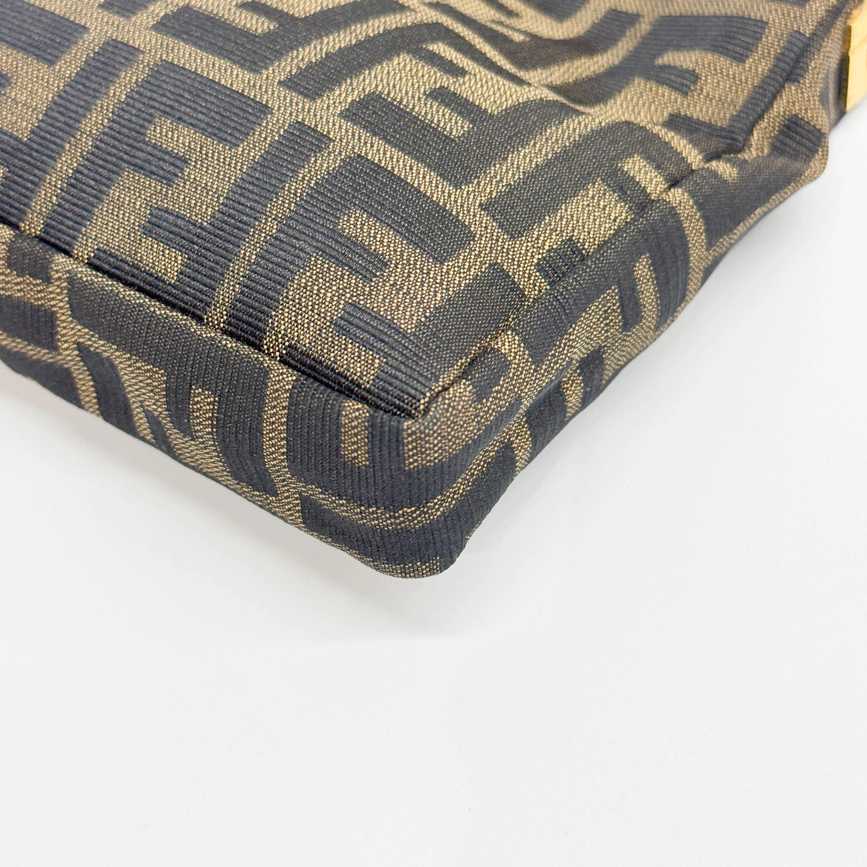 Brown Zucca Canvas Shoulder Bag - Image 8