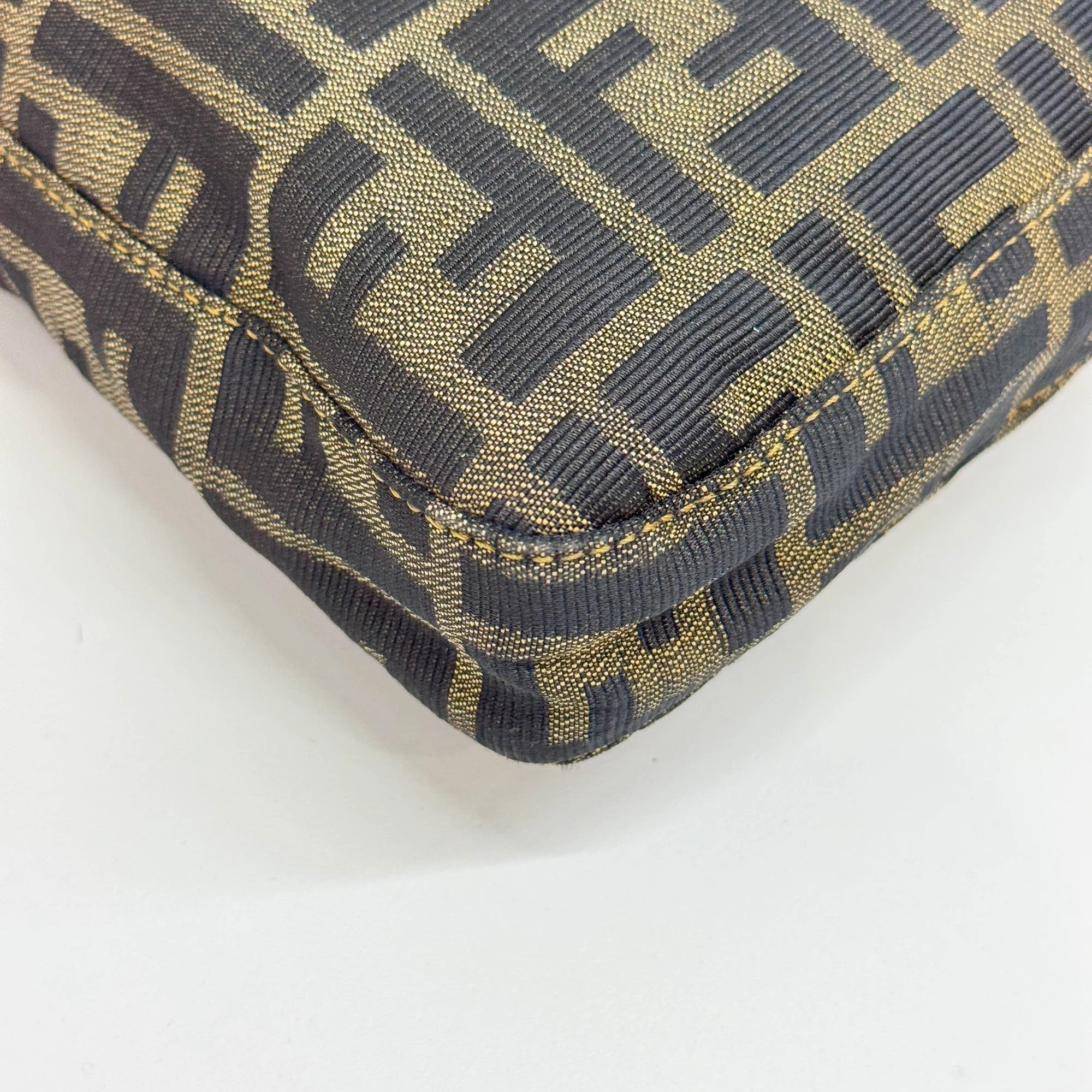 Brown Zucca Canvas Shoulder Bag - Image 11
