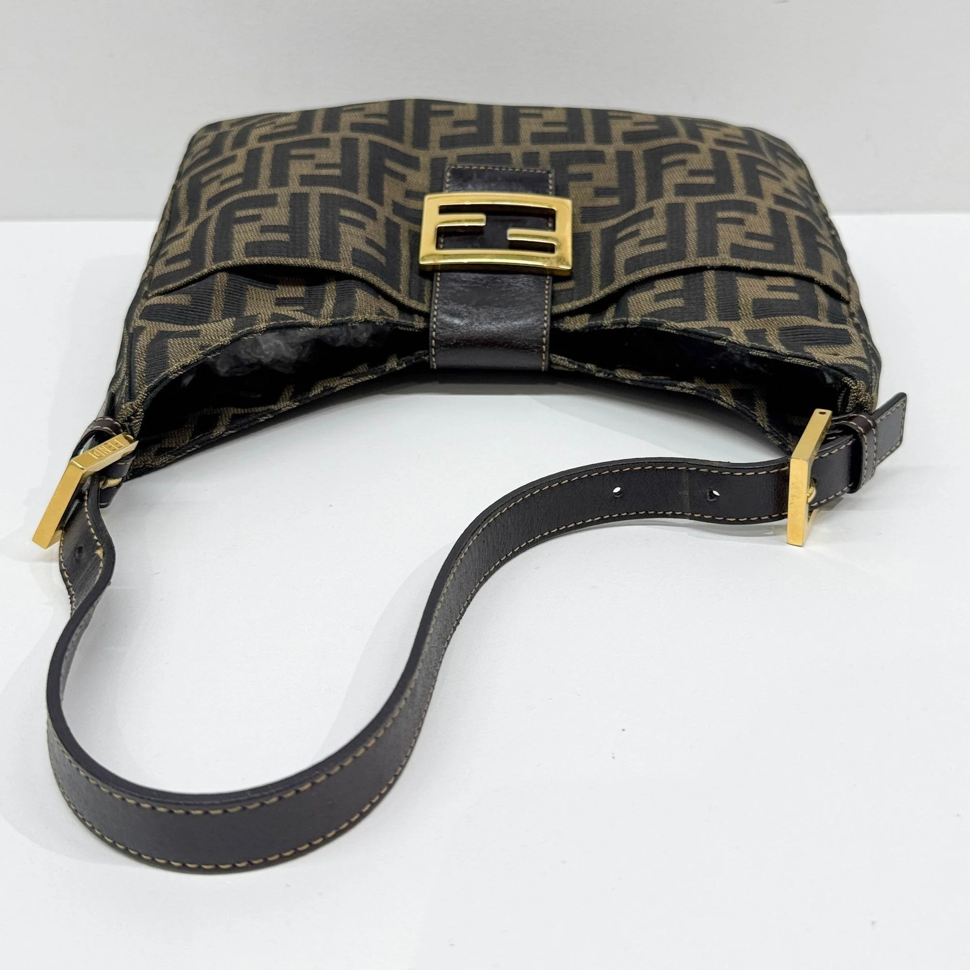 Brown Zucca Canvas Shoulder Bag - Image 7