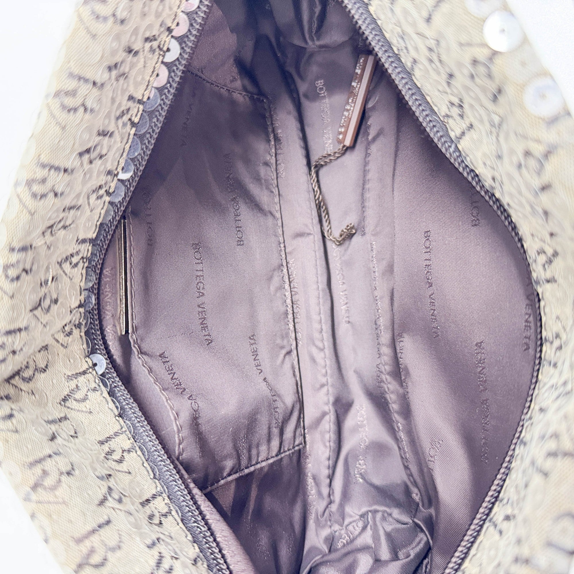 BV Canvas & Lizard Leather Shoulder Bag - Image 13
