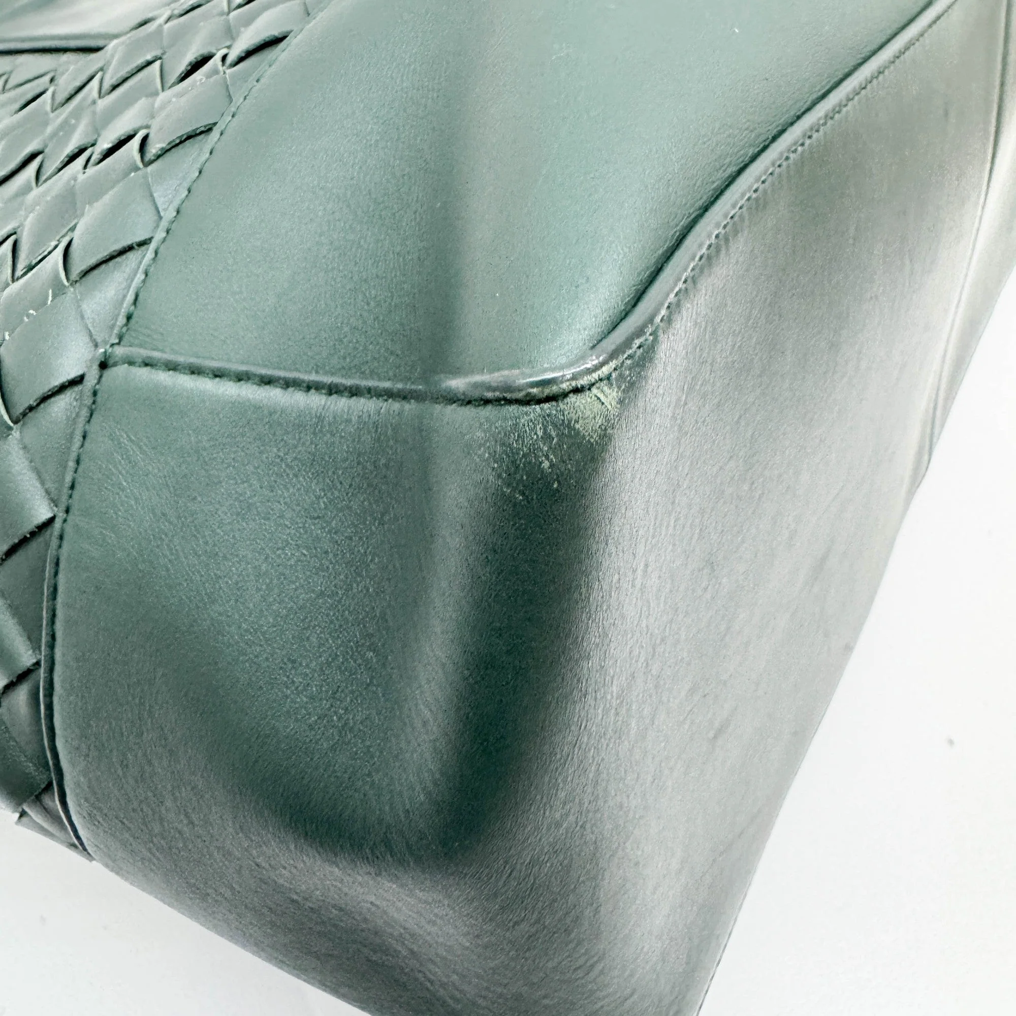 Cabat Intrecciato Green Leather Hand Bag - Image 11