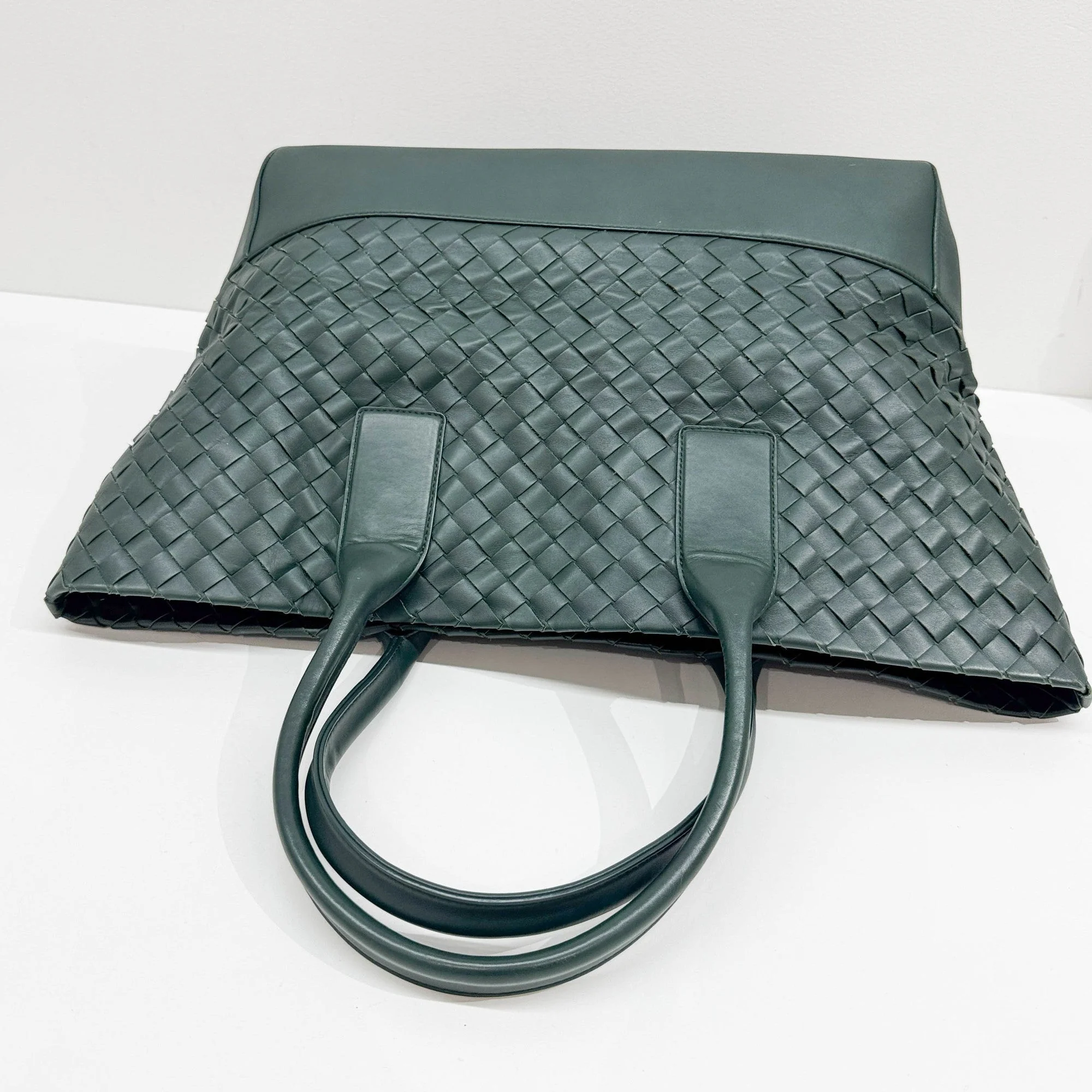 Cabat Intrecciato Green Leather Hand Bag - Image 6