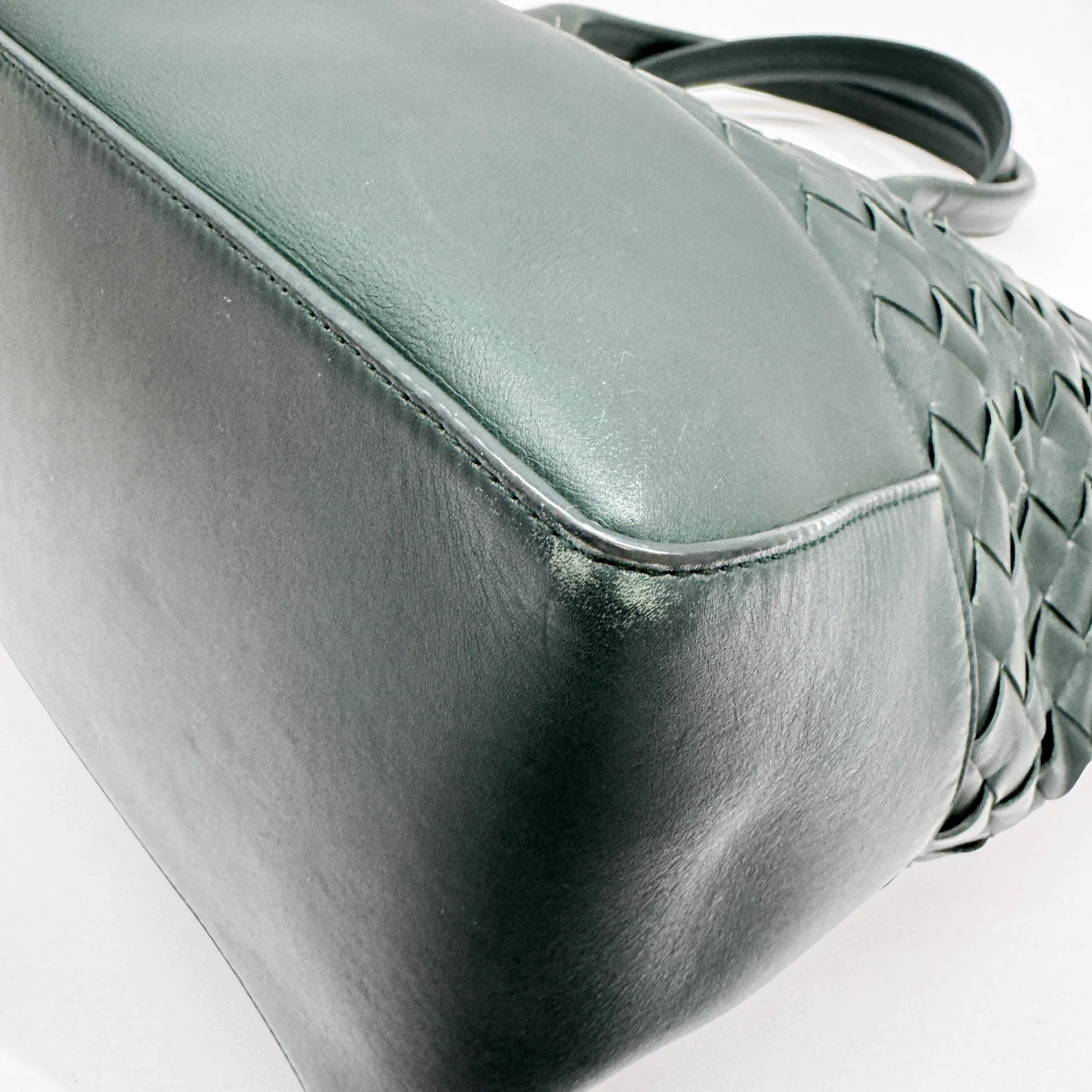 Cabat Intrecciato Green Leather Hand Bag - Image 9