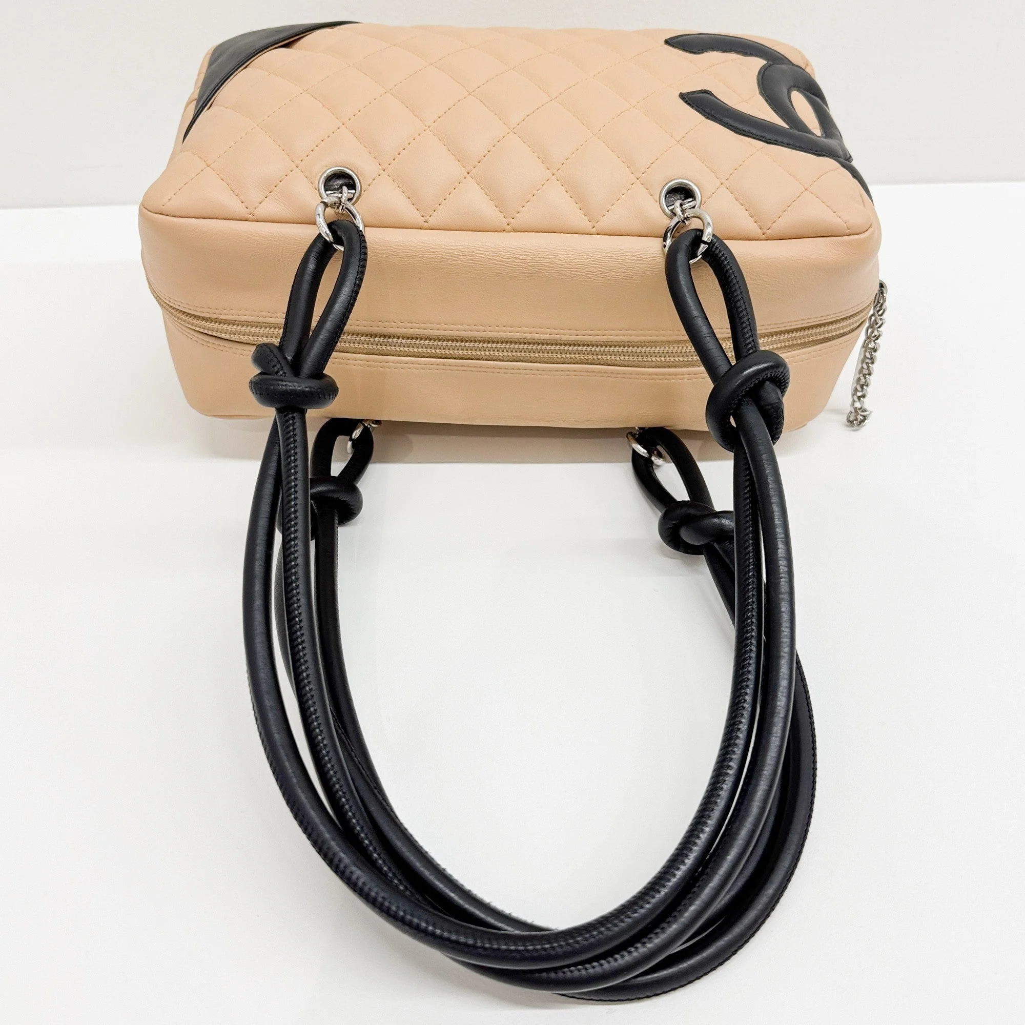 Cambon 2003-2004 Matelasse Beige Leather Shoulder Bag - Image 7