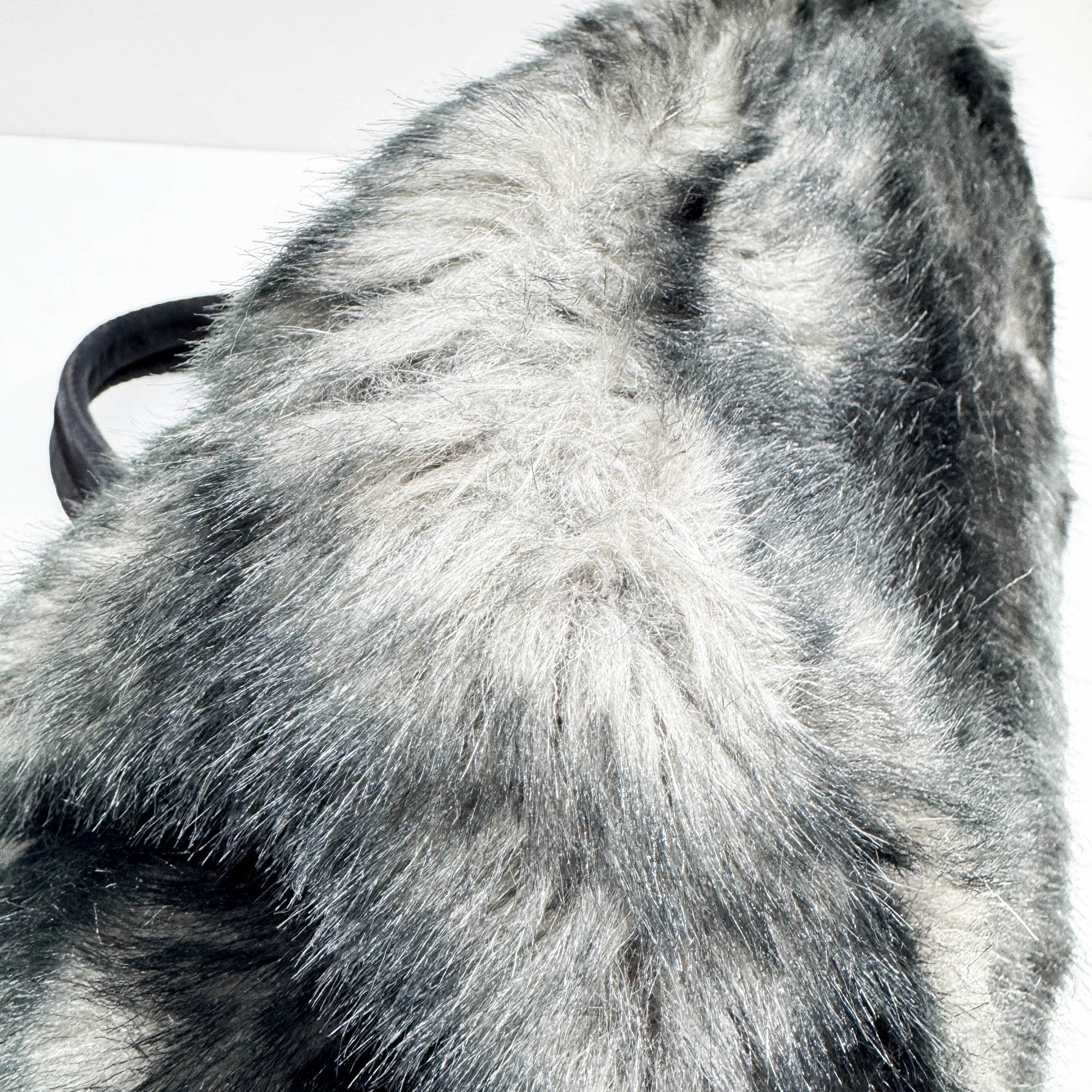 Canapa GM Black and Grey Eco-Fur Tote Bag - Image 13