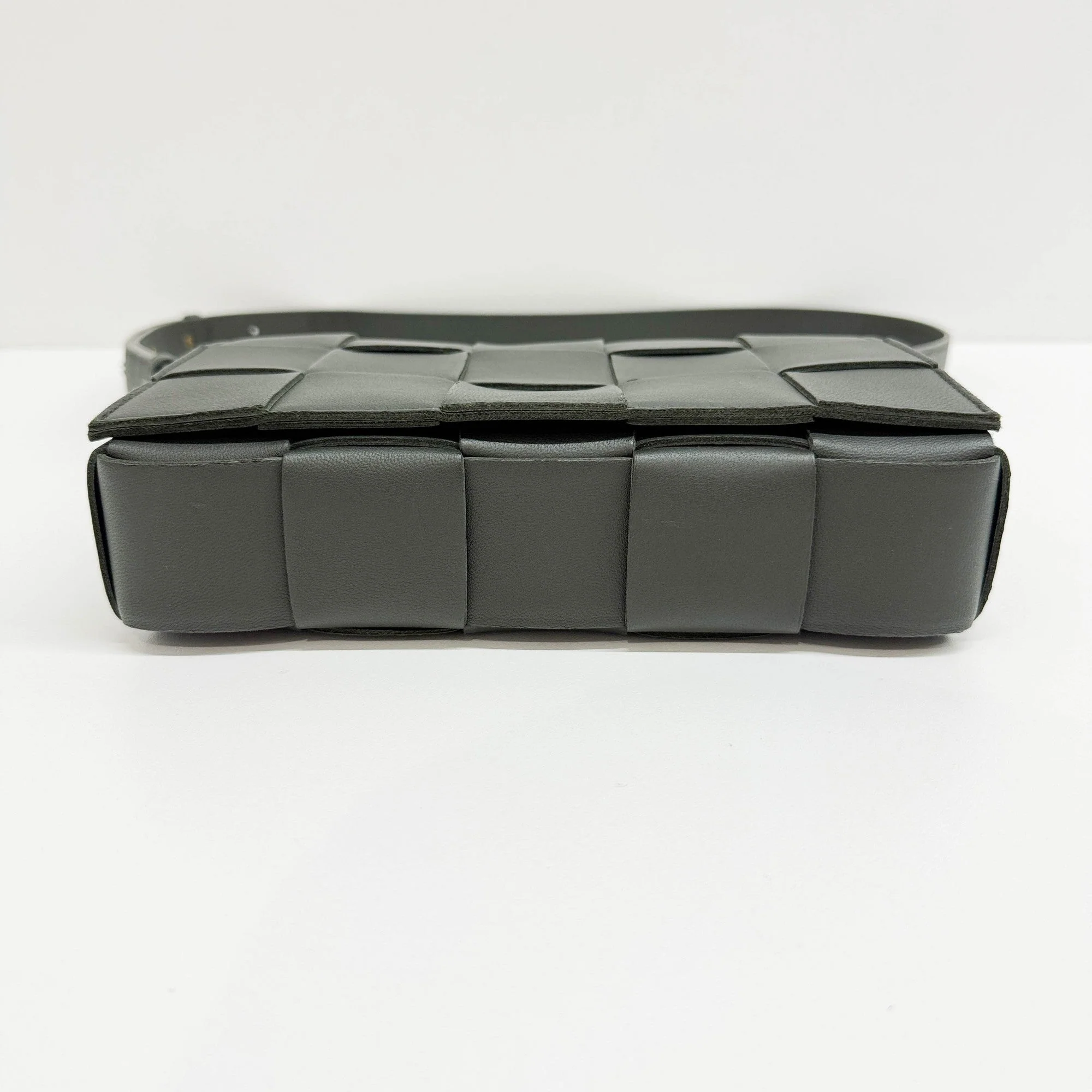 Cassette Dark Green Leather Shoulder Bag - Image 8