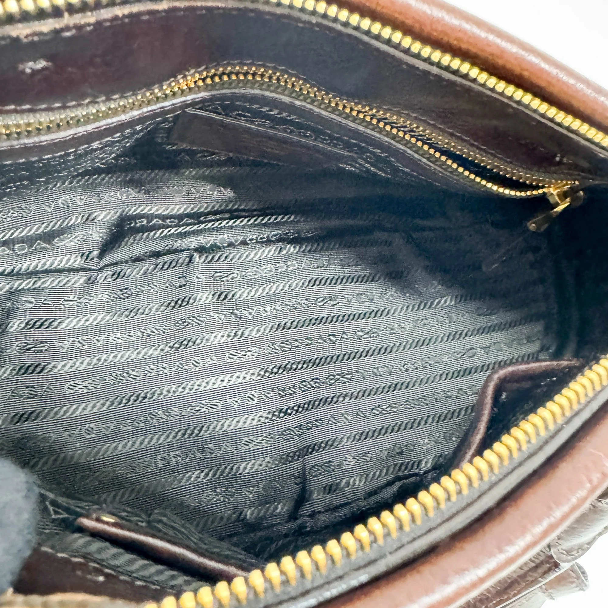 Cervo Antik Brown Leather Two Way Bag - Image 13