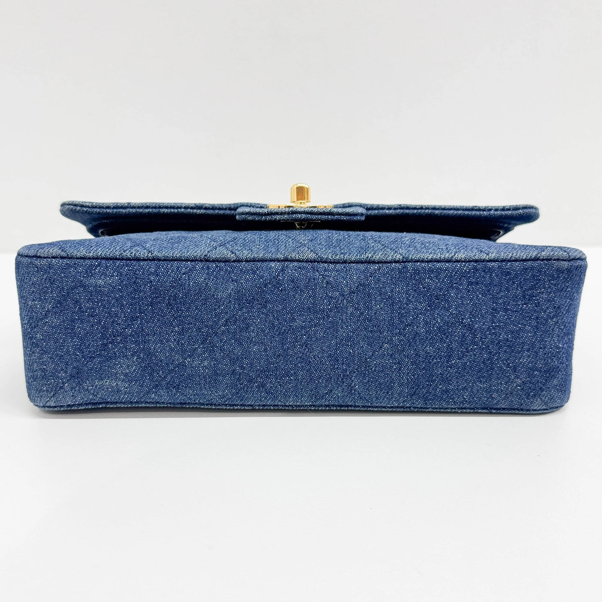 Classic Double Flap 2003-2004 Matelasse Blue Denim Shoulder Bag - Image 7