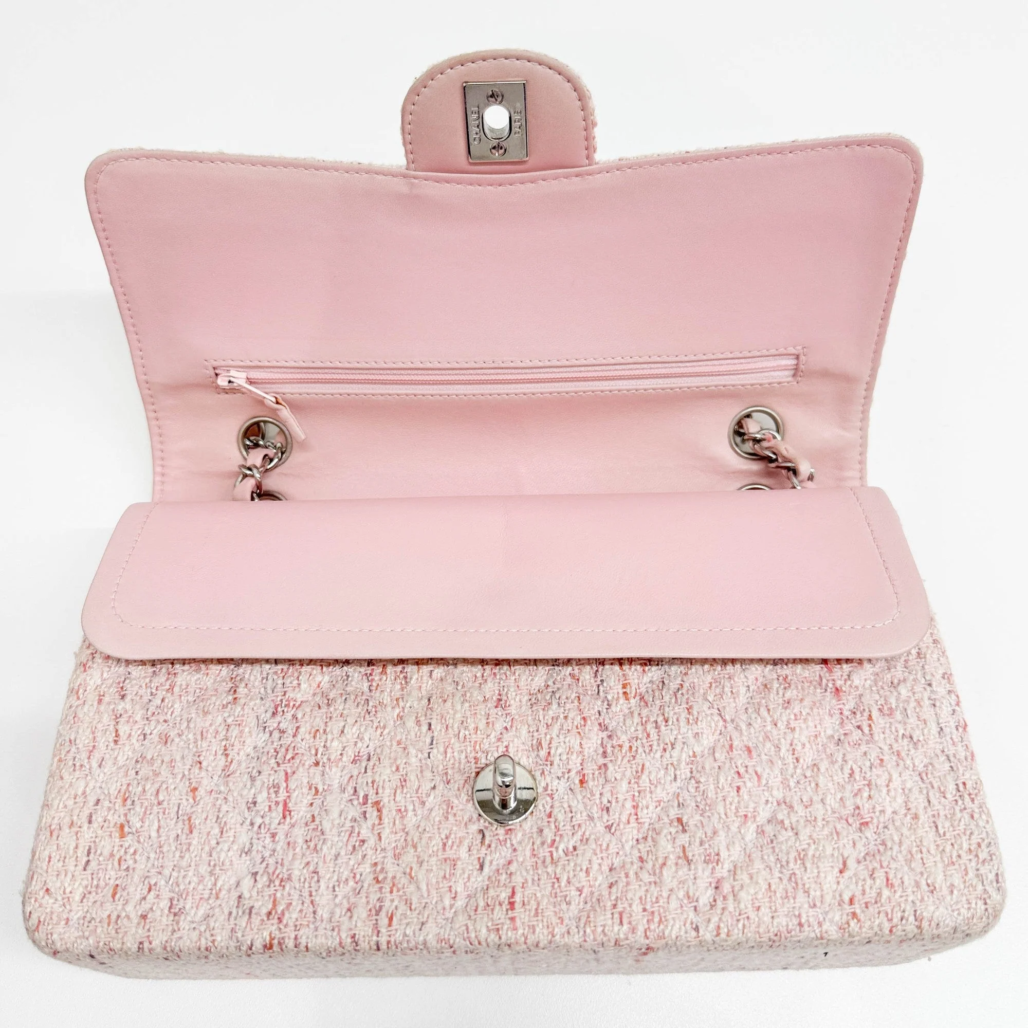 Classic Double Flap 2004-2005 Matelasse Pink Tweed Shoulder bag - Image 15
