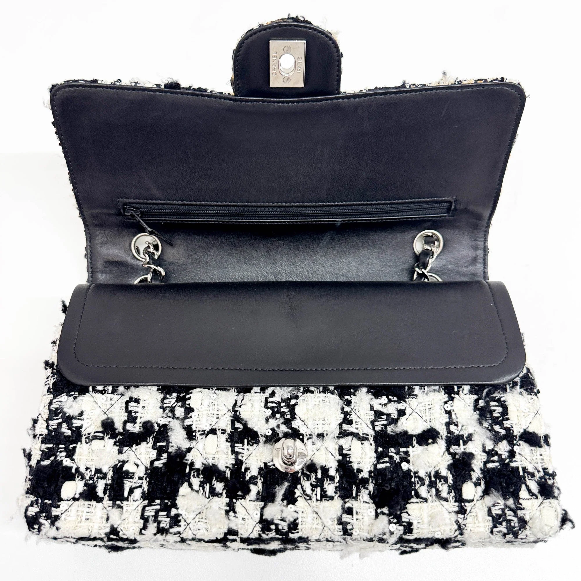 Classic Double Flap 2004-2005 Sequin Details Black & White Tweed Shoulder Bag - Image 16