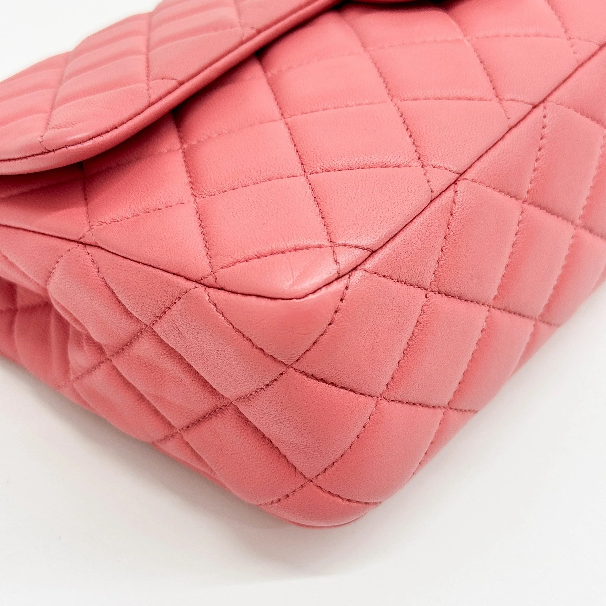 Classic Flap 2014 Matelasse Pink Leather Shoulder Bag - Image 8