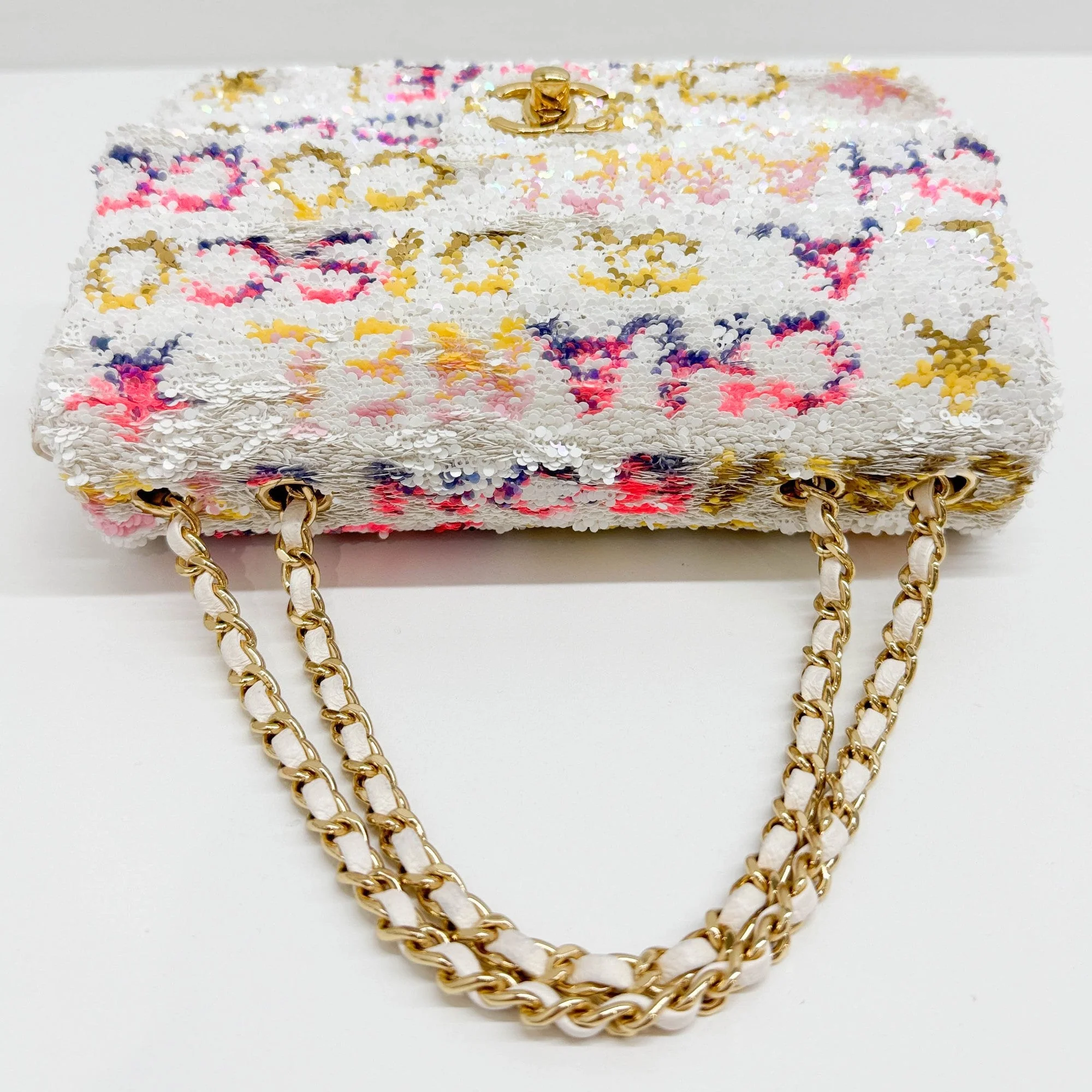 Classic Flap 2021-2026 Disco White Sequin Bag Shoulder Bag - Image 6