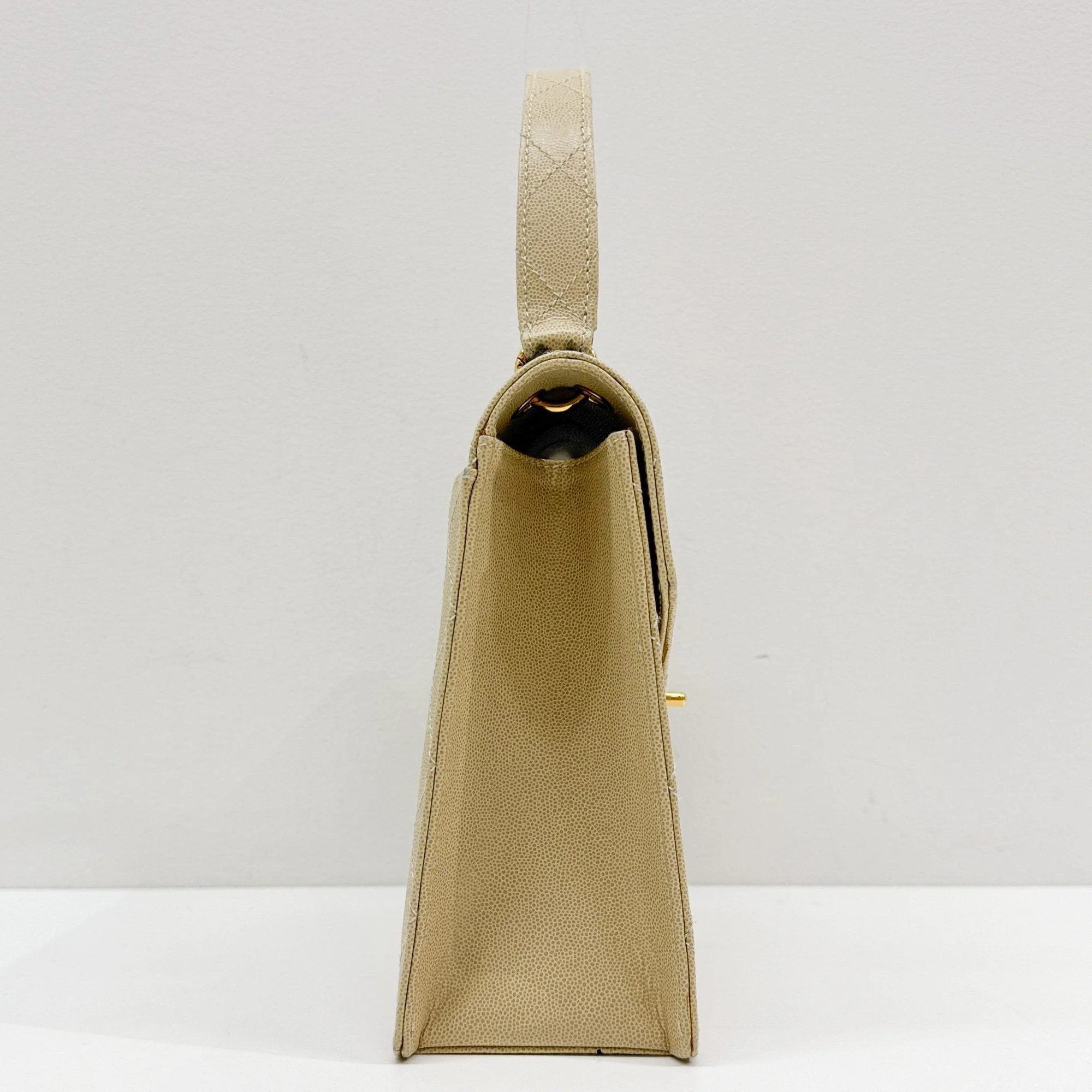 Envelope Flap 1997-1999 Matelasse Beige Leather Hand Bag - Image 5