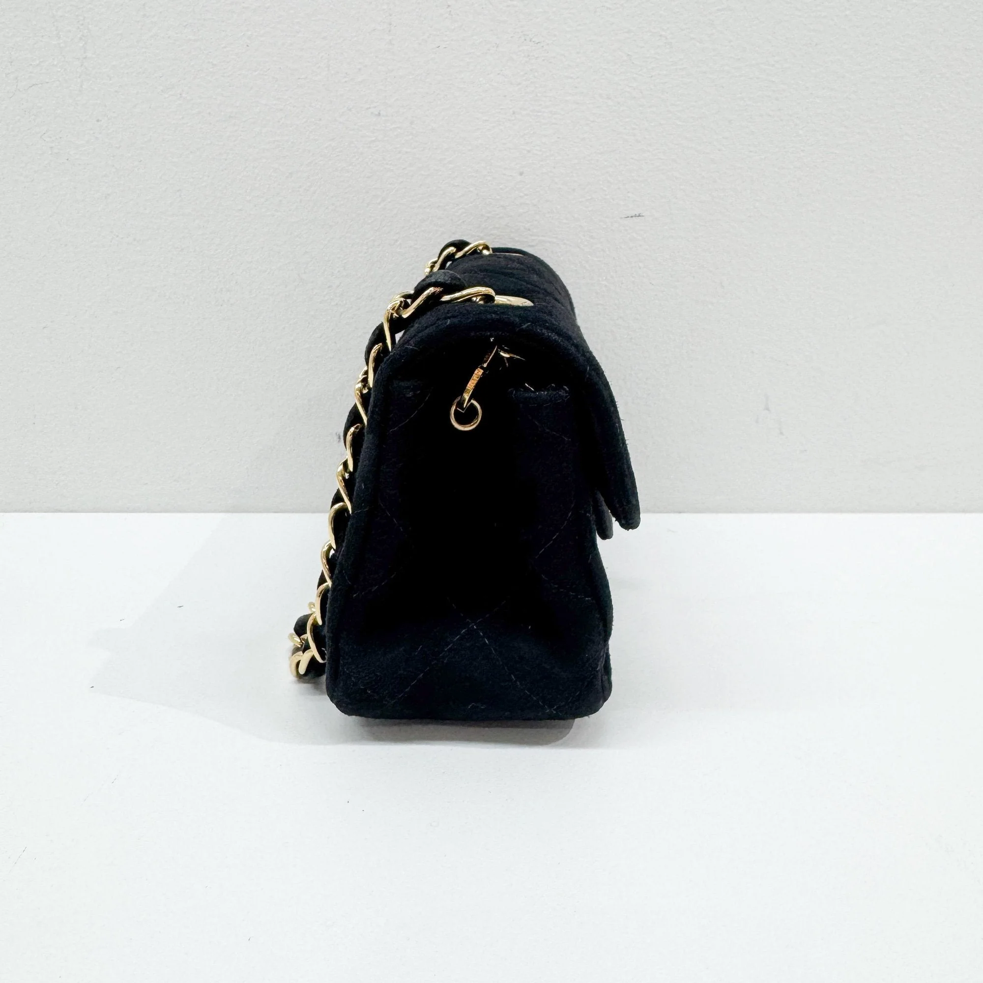 Mini Classic Flap 2002-2003 Matelasse Black Suede Shoulder Bag - Image 5