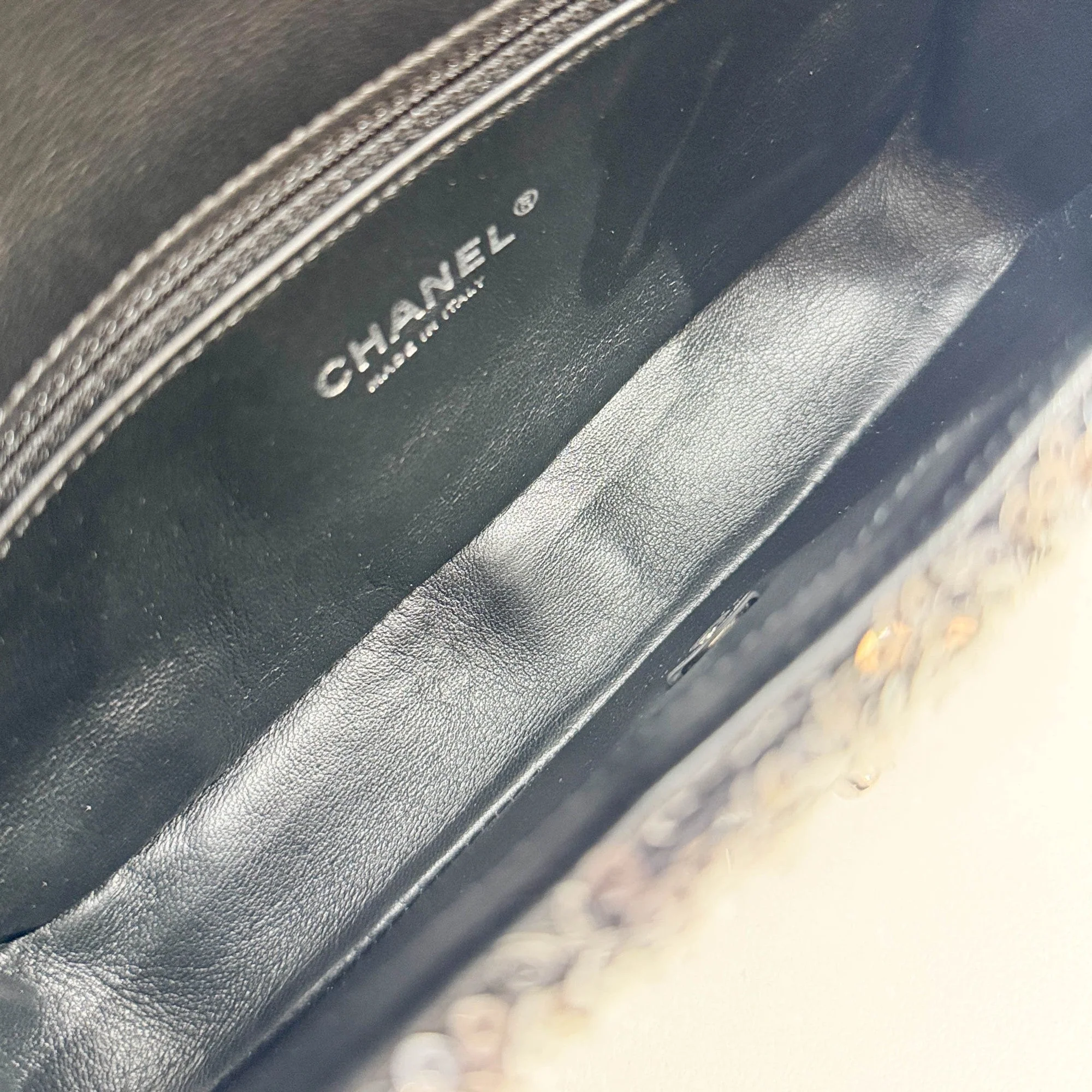 Classic Flap Gray Sequin Shoulder Bag - Image 17