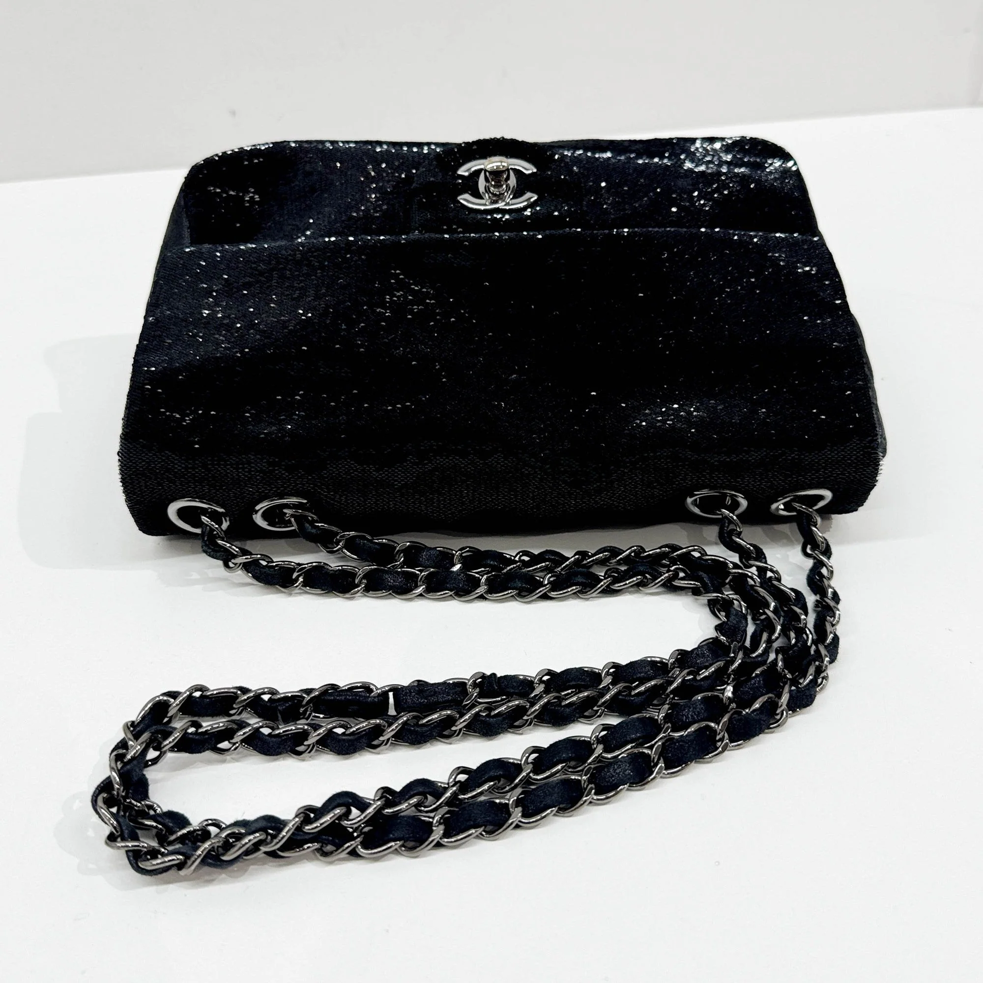 Classic Flap 2015-2016 Matelasse Black Sequin Shoulder Bag - Image 6